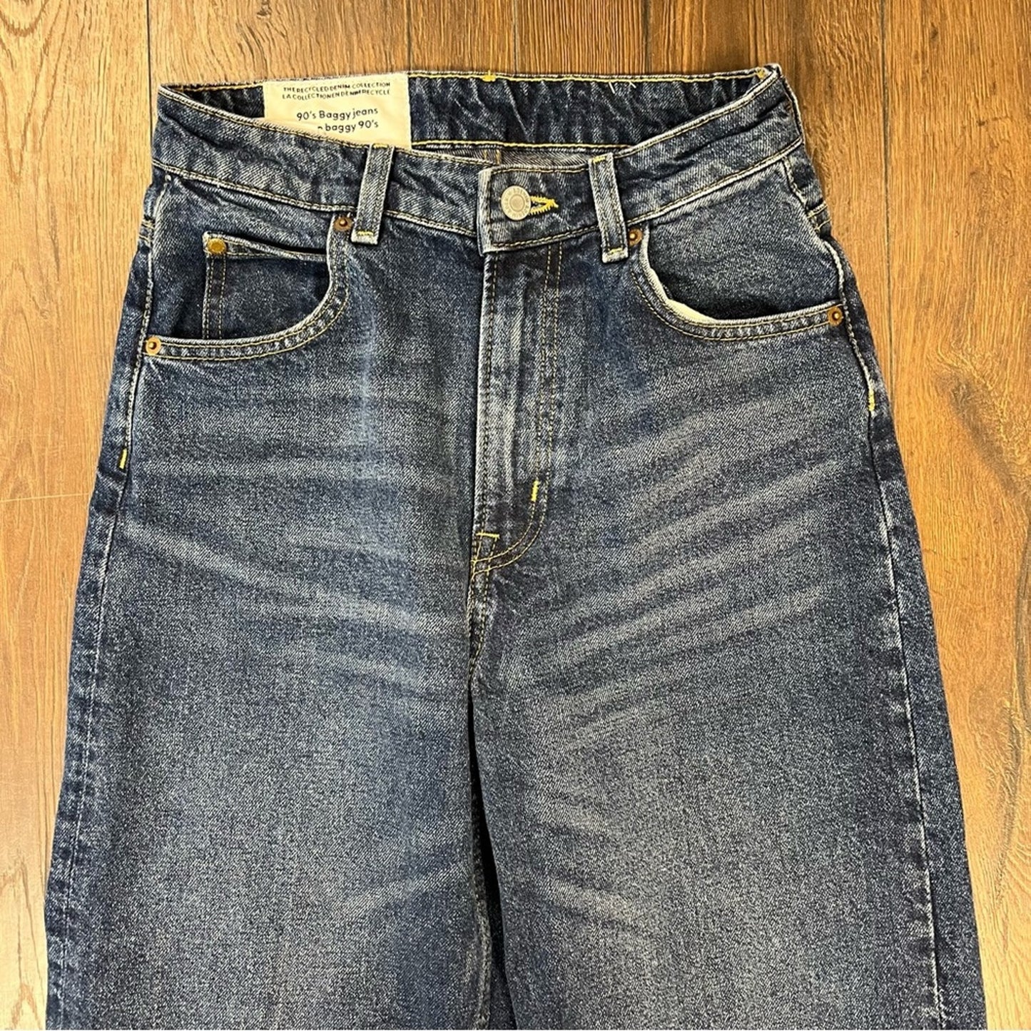 H&M 90's Baggy jeans SZ 2
