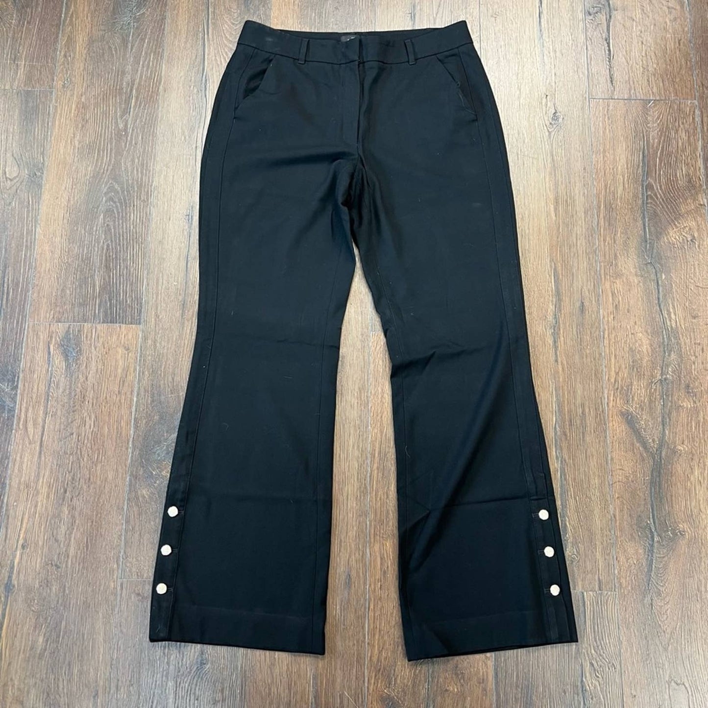 White House black market Black Button-Trim Flare “the slim flare” pant SZ 12L