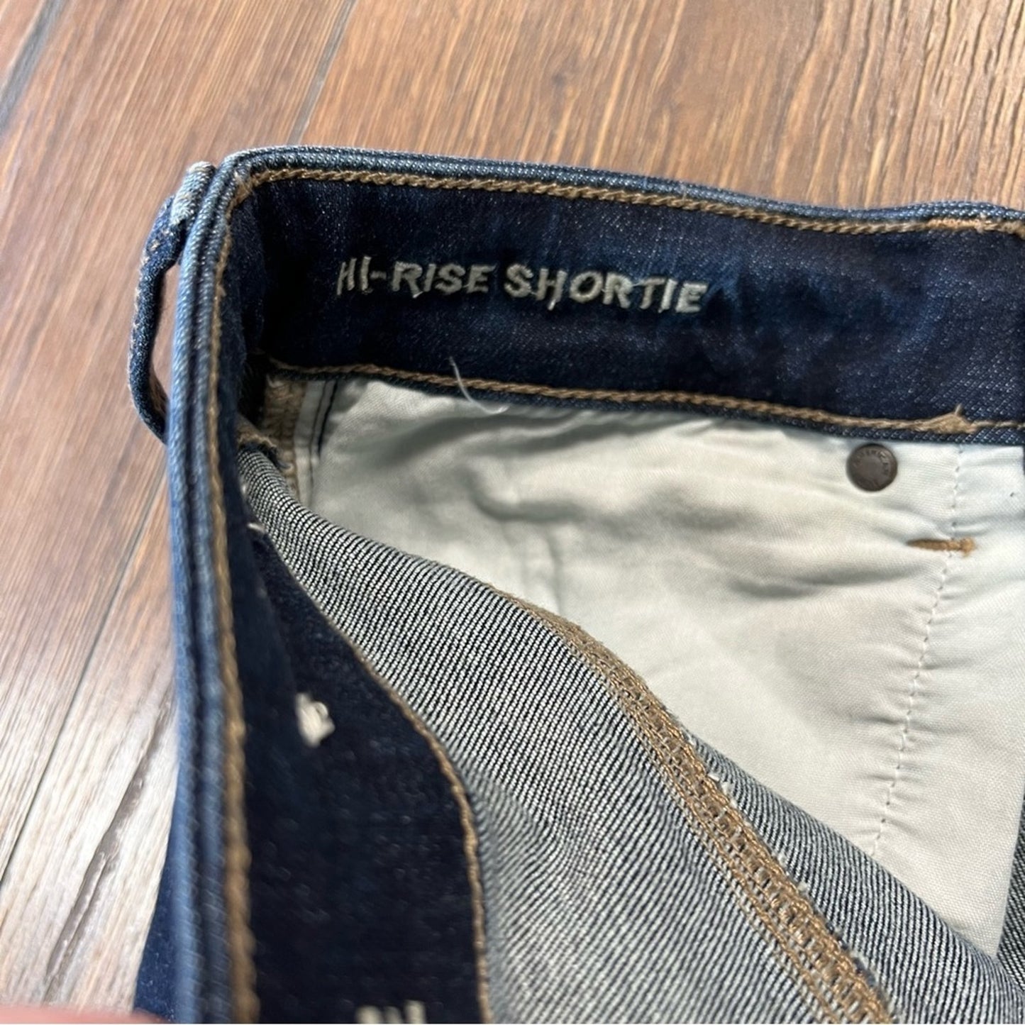 American Eagle high rise Shortie SZ 2