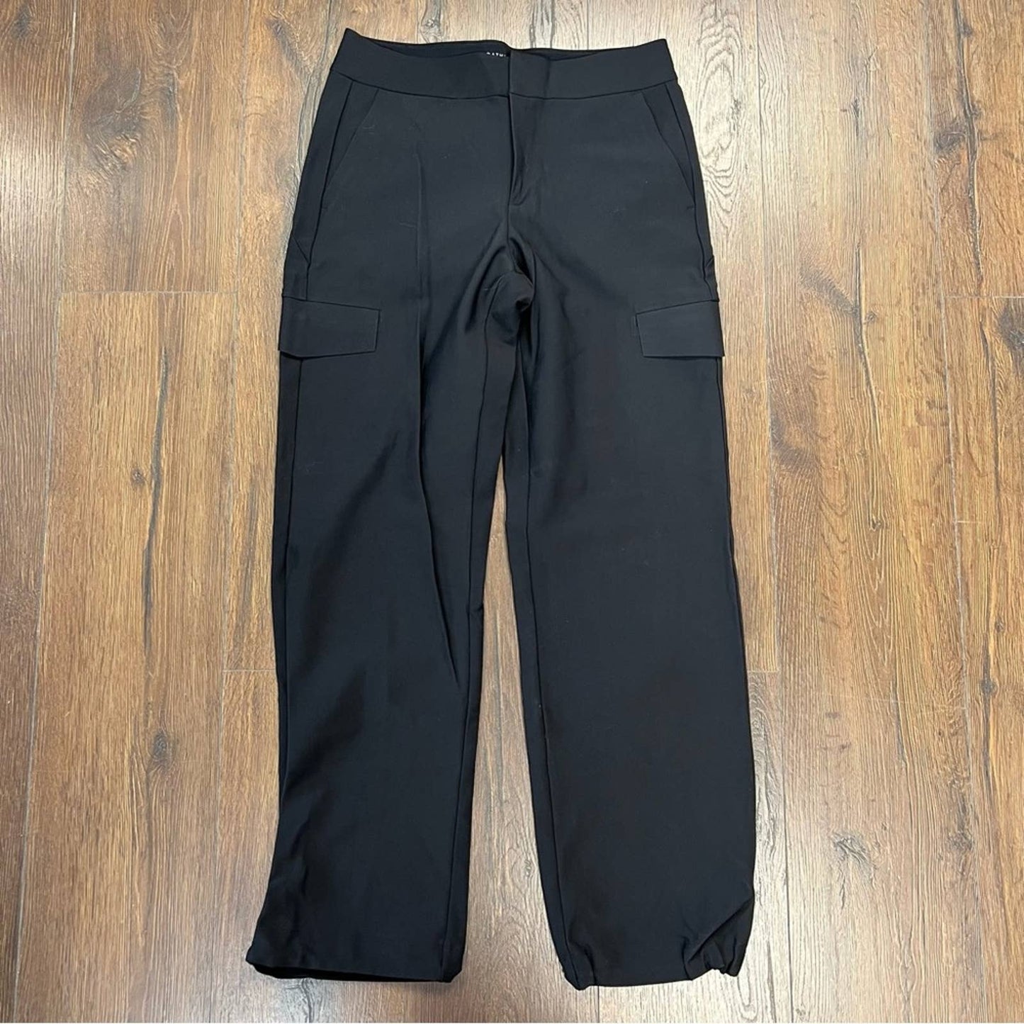 Athleta Black Stellar Cargo EuroJersey Lifestyle Travel Work Pant SZ 4P