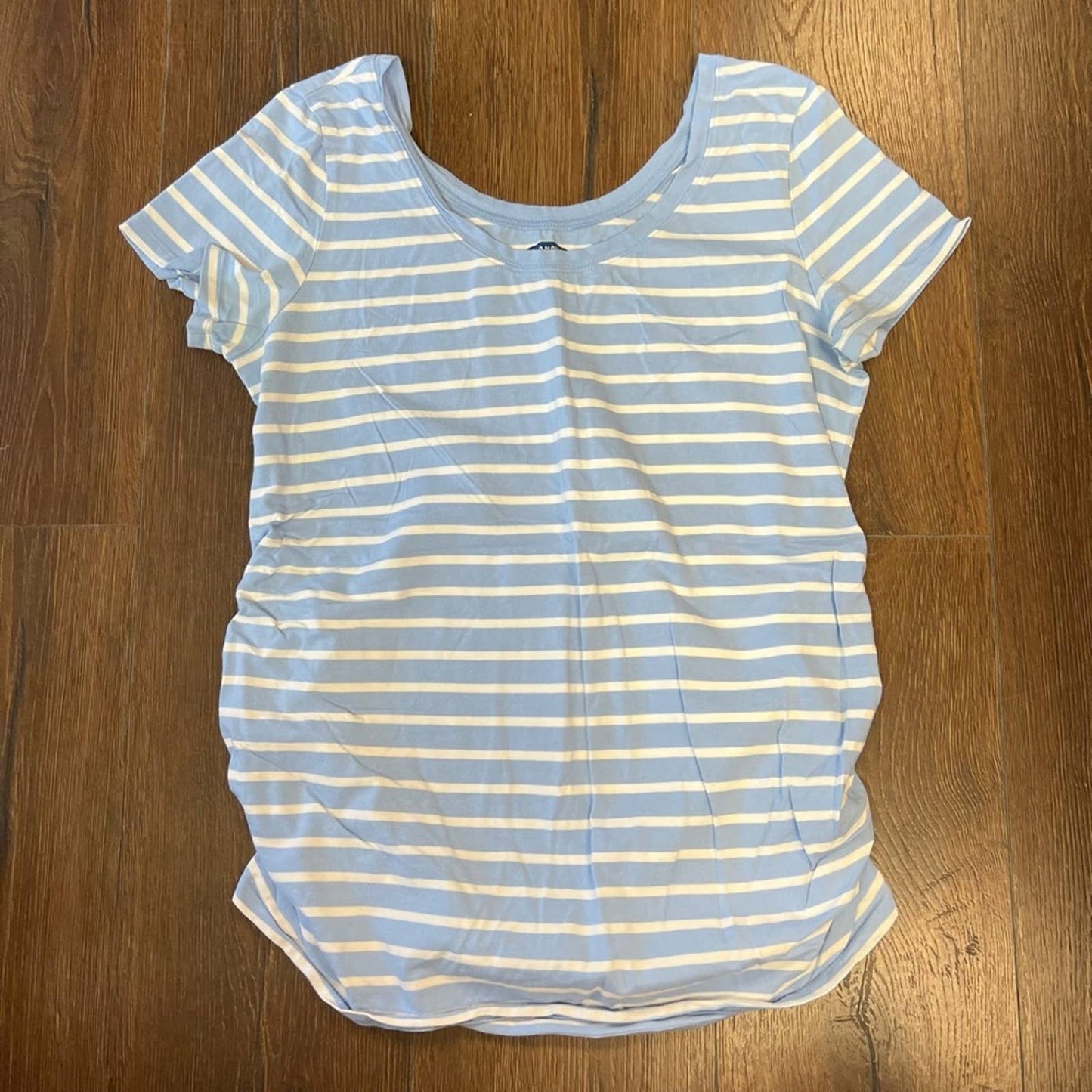 Old Navy maternity shirt SZ LG