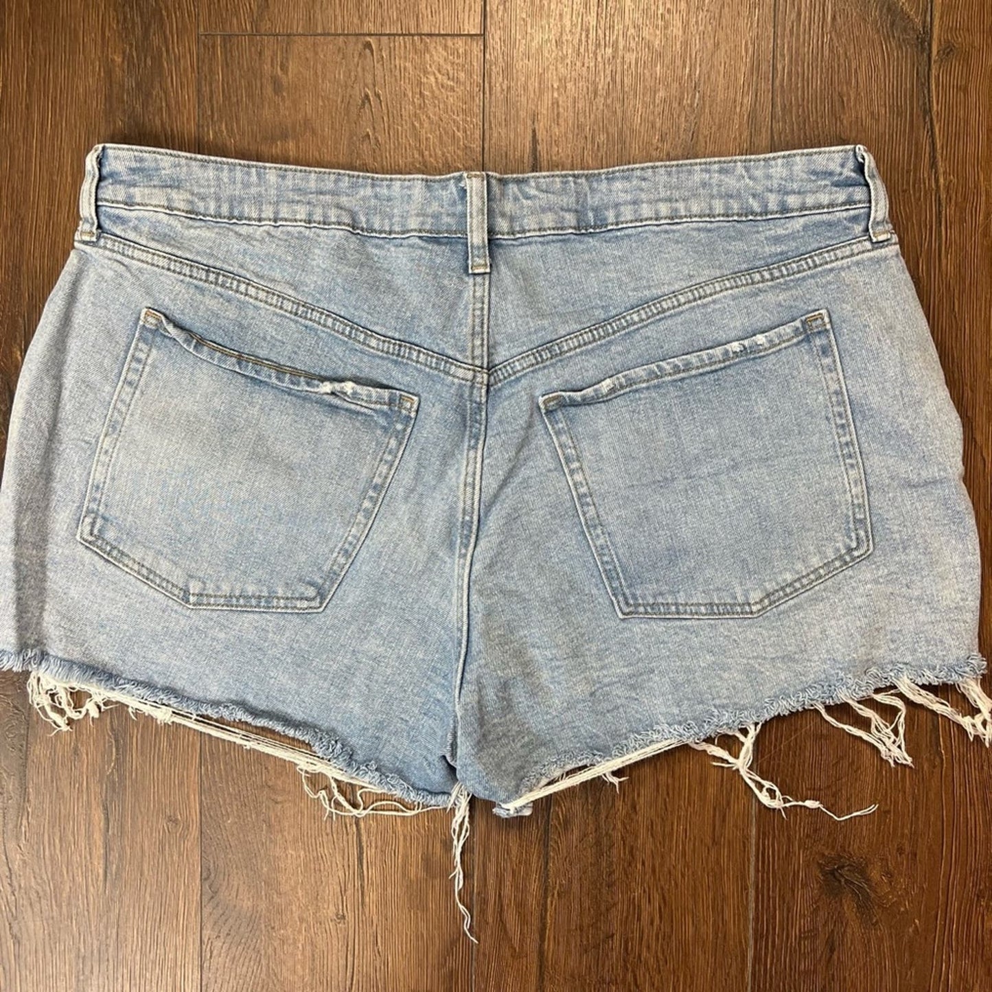 Old Navy denim short SZ 20