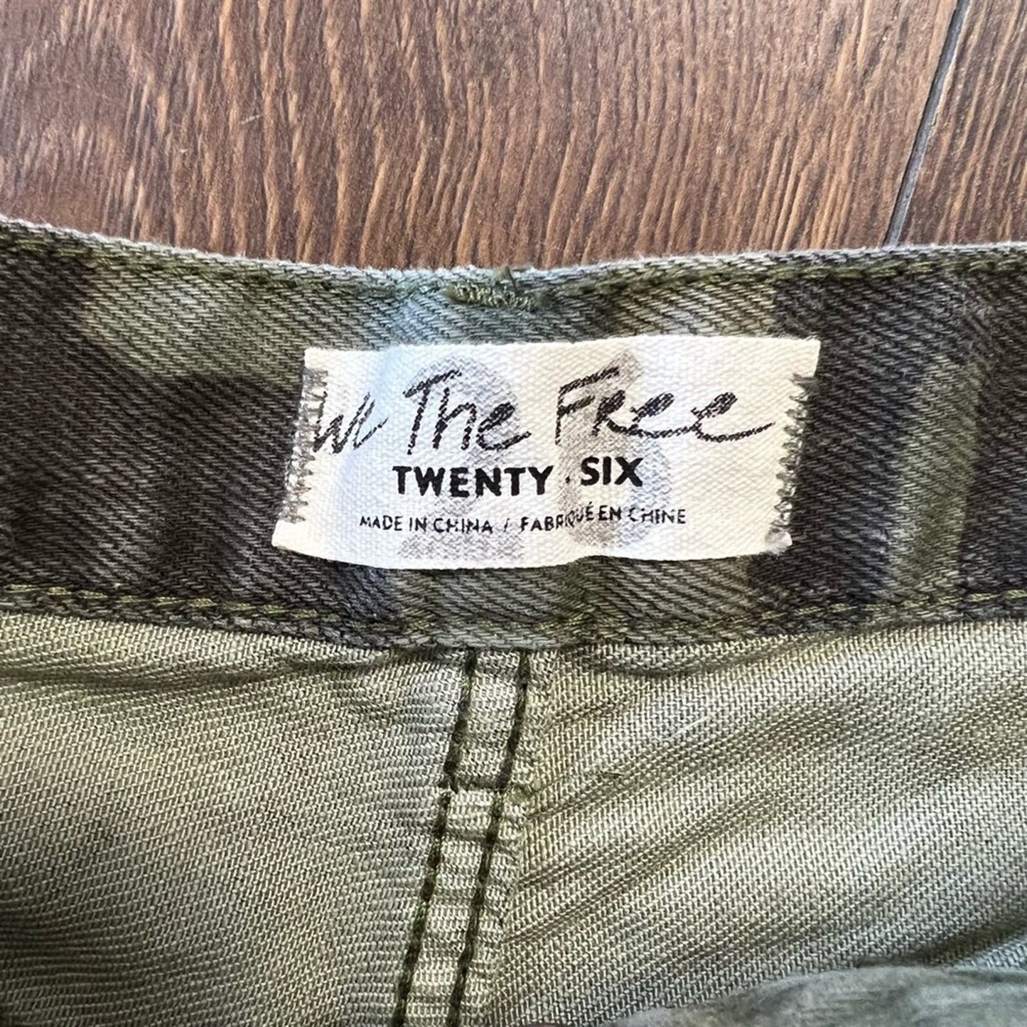 🆕 We the free loving good vibrations distressed camp shorts SZ 26/2