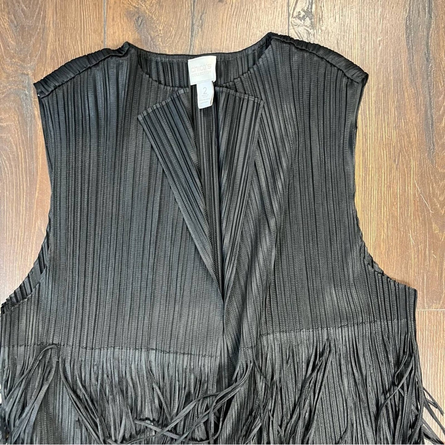 Chicos black fridge vest SZ 2/LG