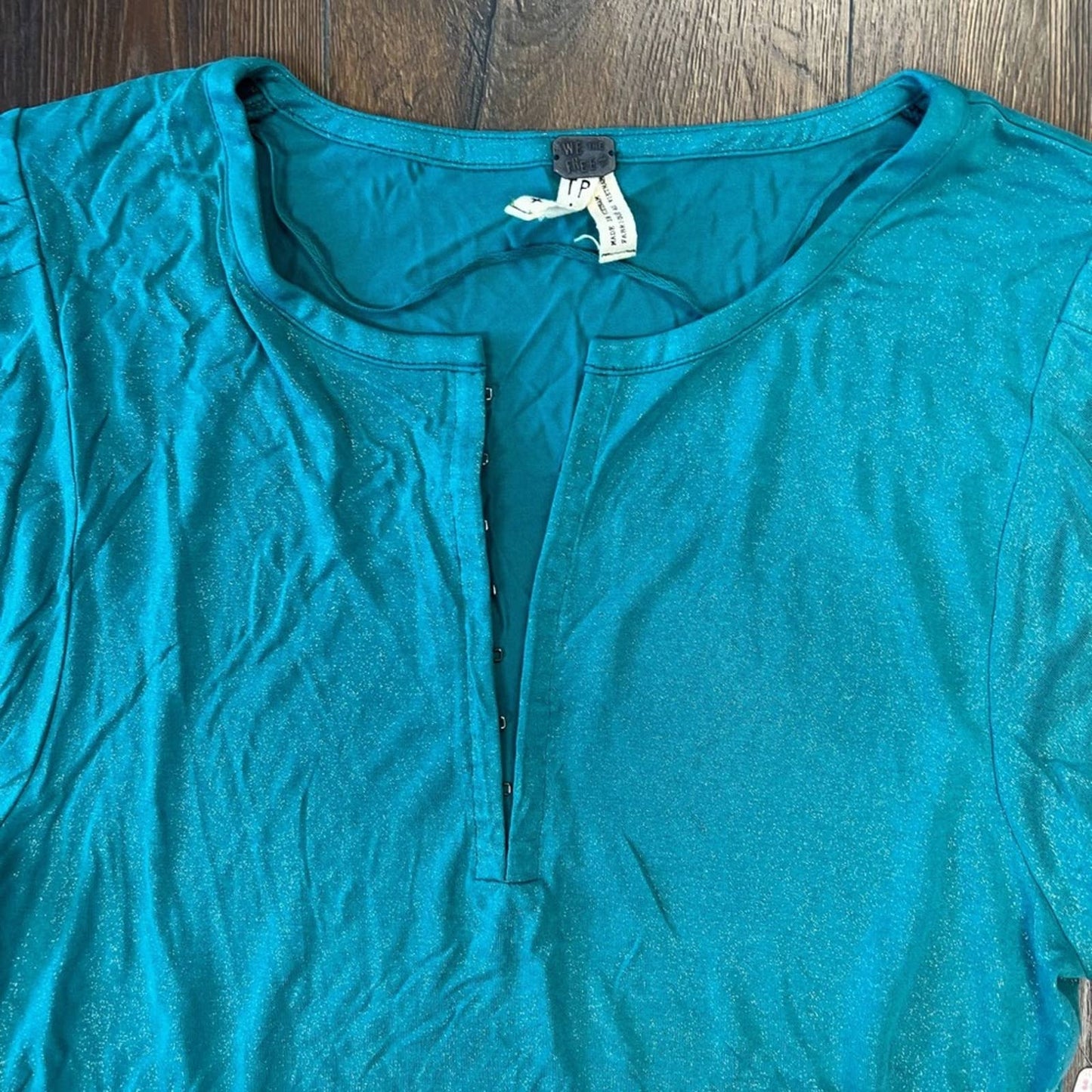 🆕 FREE PEOPLE Womens Top Olivia
Glitter Cosy Fit Soft Evergreen SZ XS