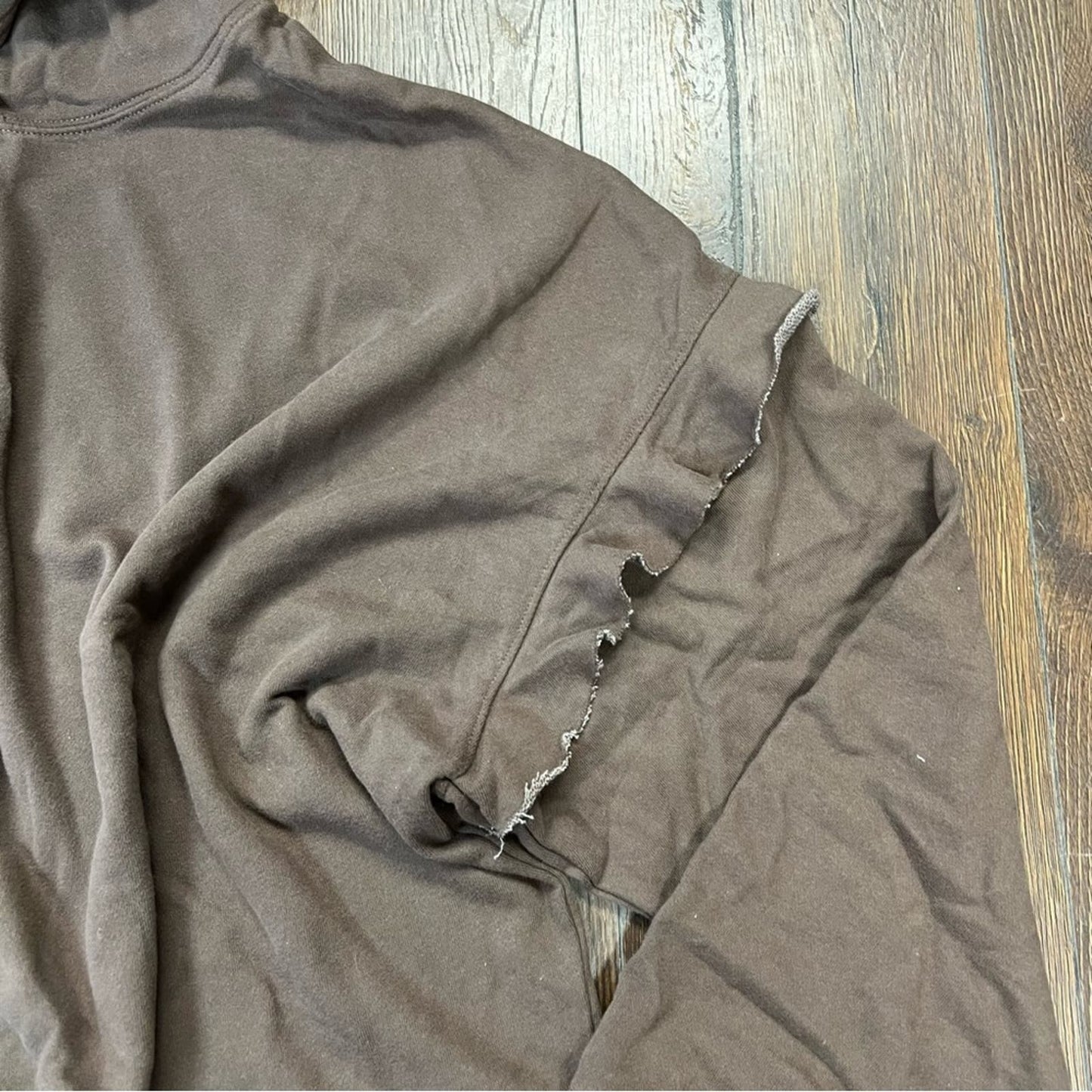 🆕 AE RUFFLE-SLEEVE HOODIE SZ XXL