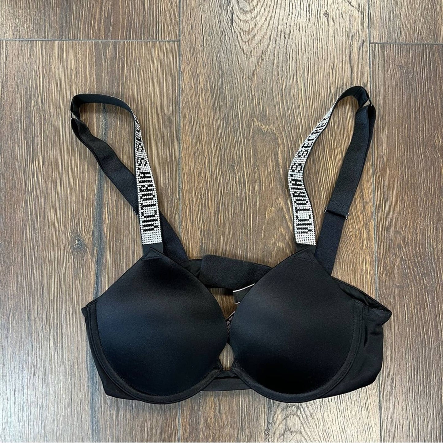 Victoria's Secret Very Sexy Shine Straps Push Up rhinestone Bra SZ 32B