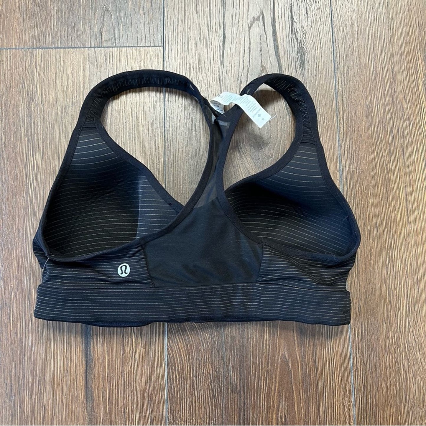 Lululemon black striped sports bra SZ 6