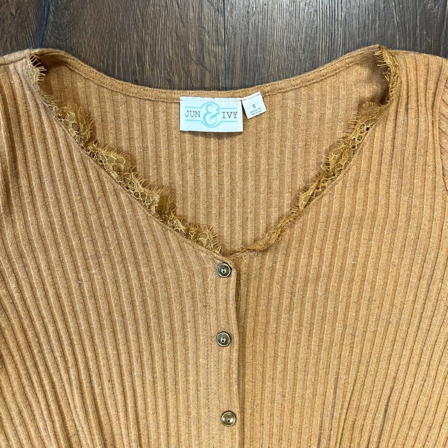 Jun & ivory mustard ribbed top SZ SM