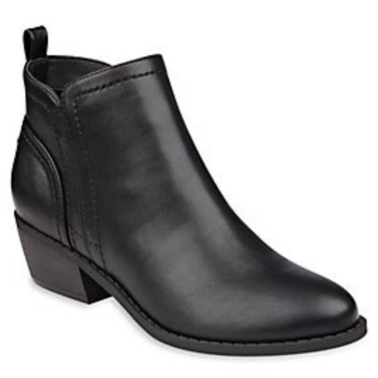 🆕 G by Guess black Tammie ankle boots SZ 8.5