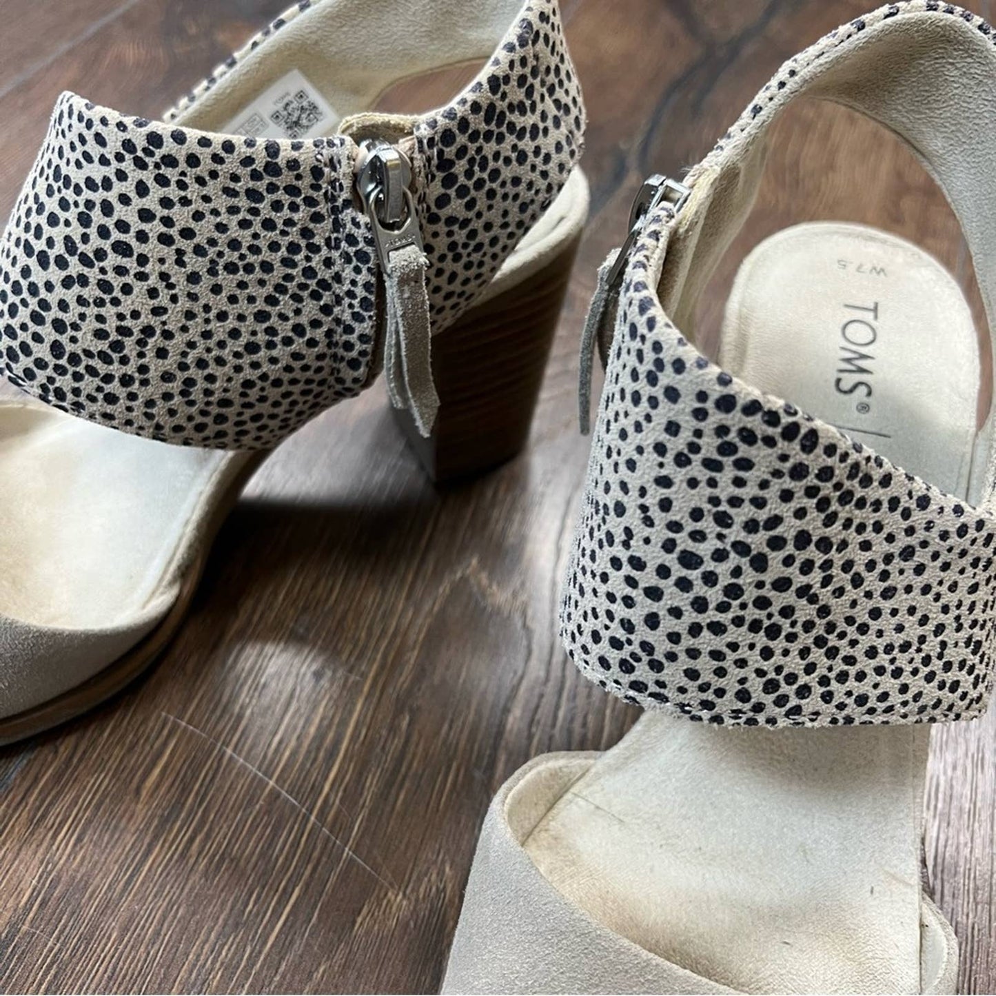 TOMS Majorca Closed Toe Dress Womens Sandal SZ 7.5