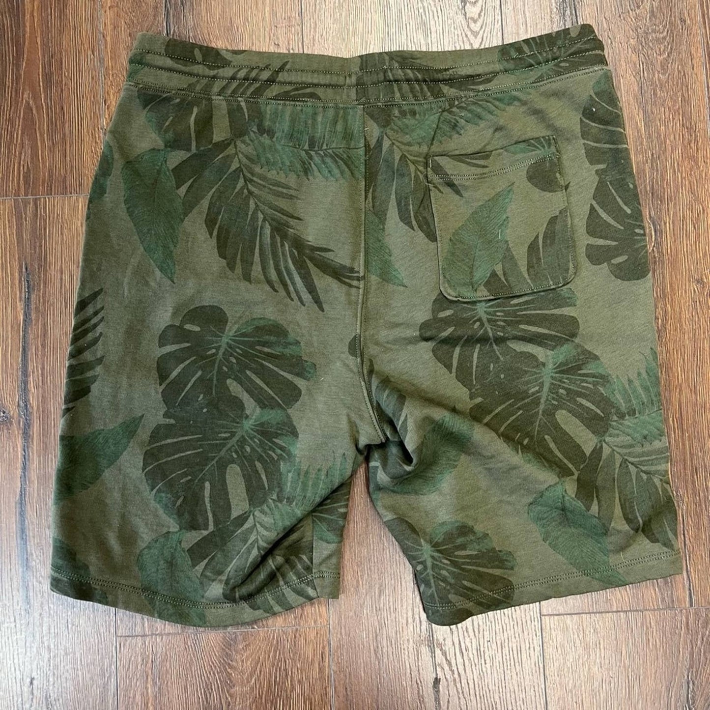 Old Navy sweat short SZ LG