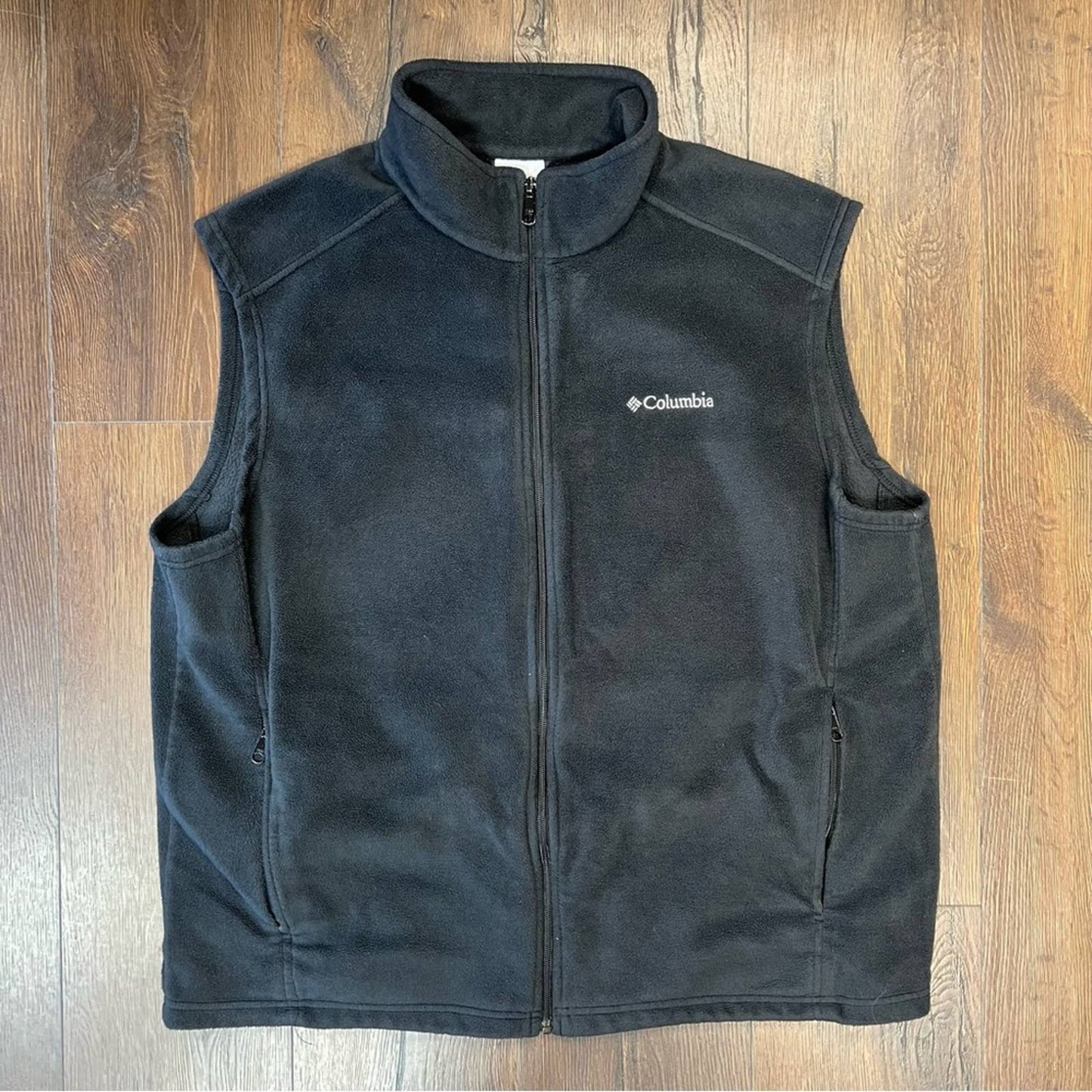 Men’s Columbia zip up fleece vest SZ XXL