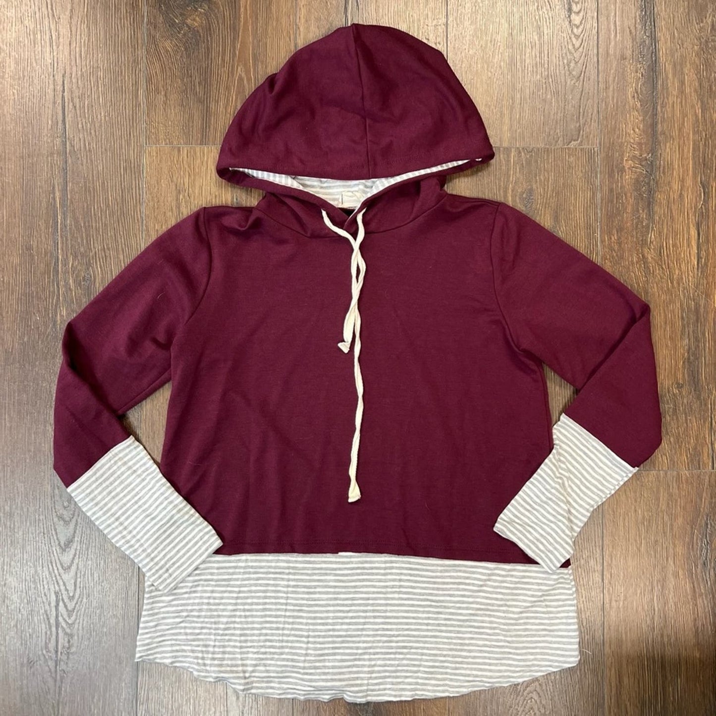 Betsey’s Boutique striped trim hoodie SZ SM