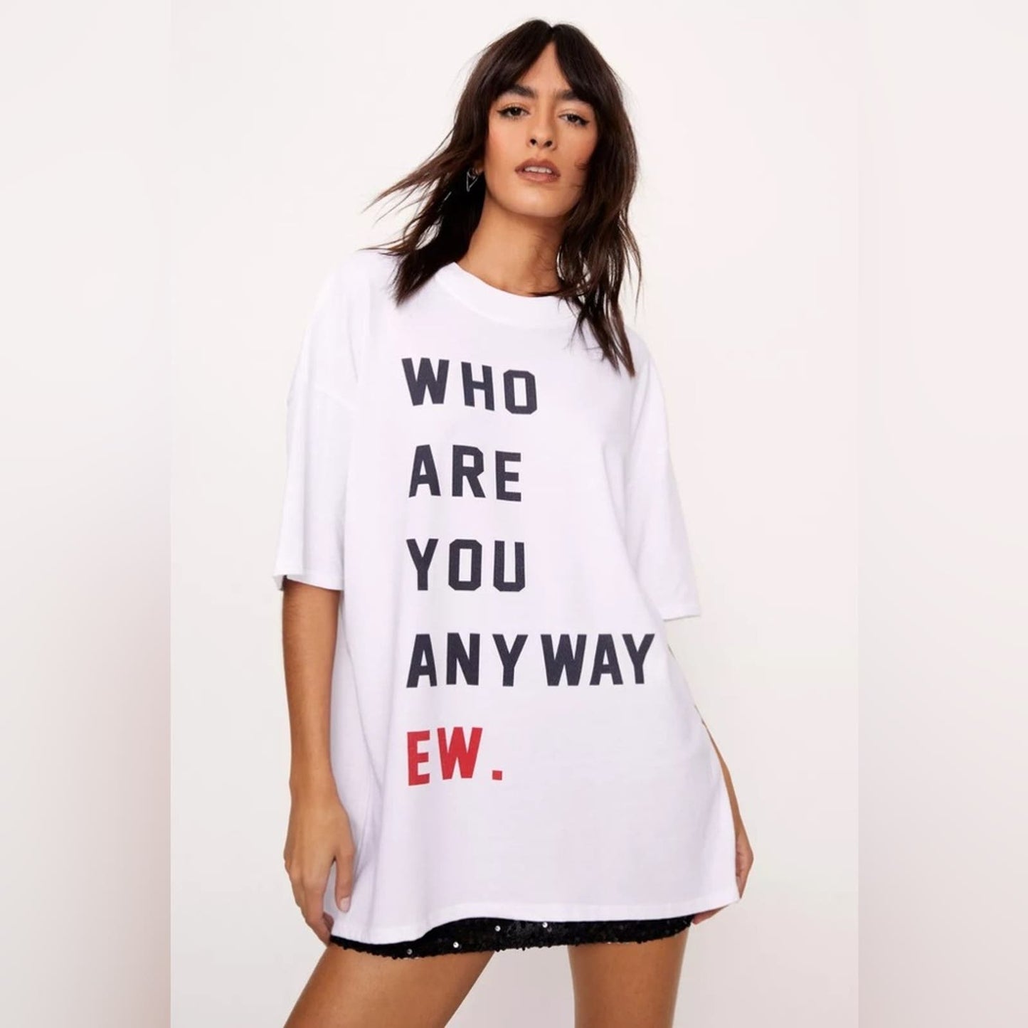 🆕 Nasty Gal Who Are You Anyway Graphic T-Shirt SZ LG