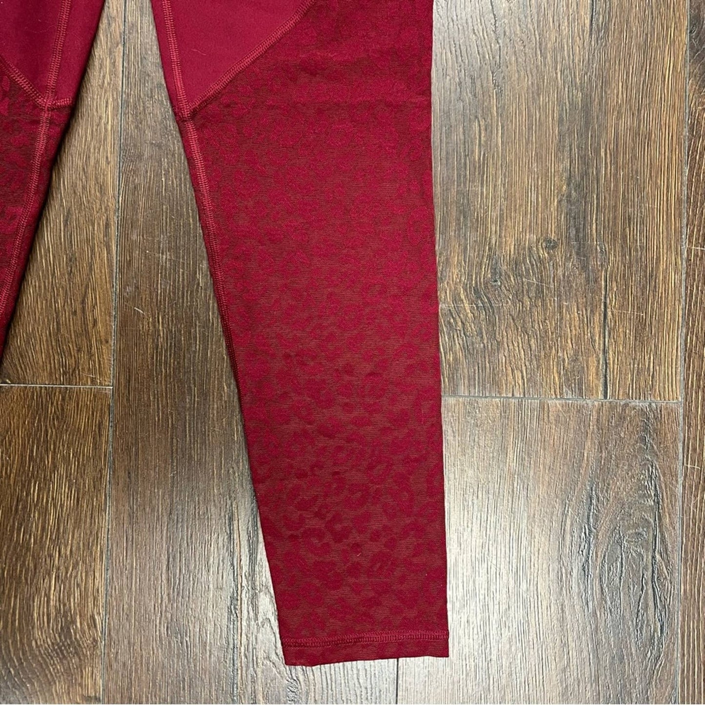 Victoria secret sport cranberry cheetah print mesh leggings SZ MED