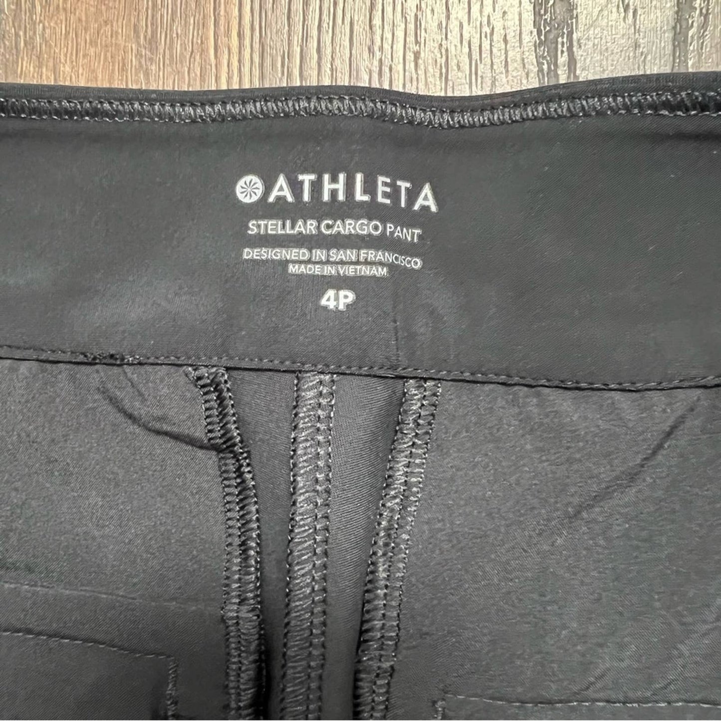 Athleta Black Stellar Cargo EuroJersey Lifestyle Travel Work Pant SZ 4P