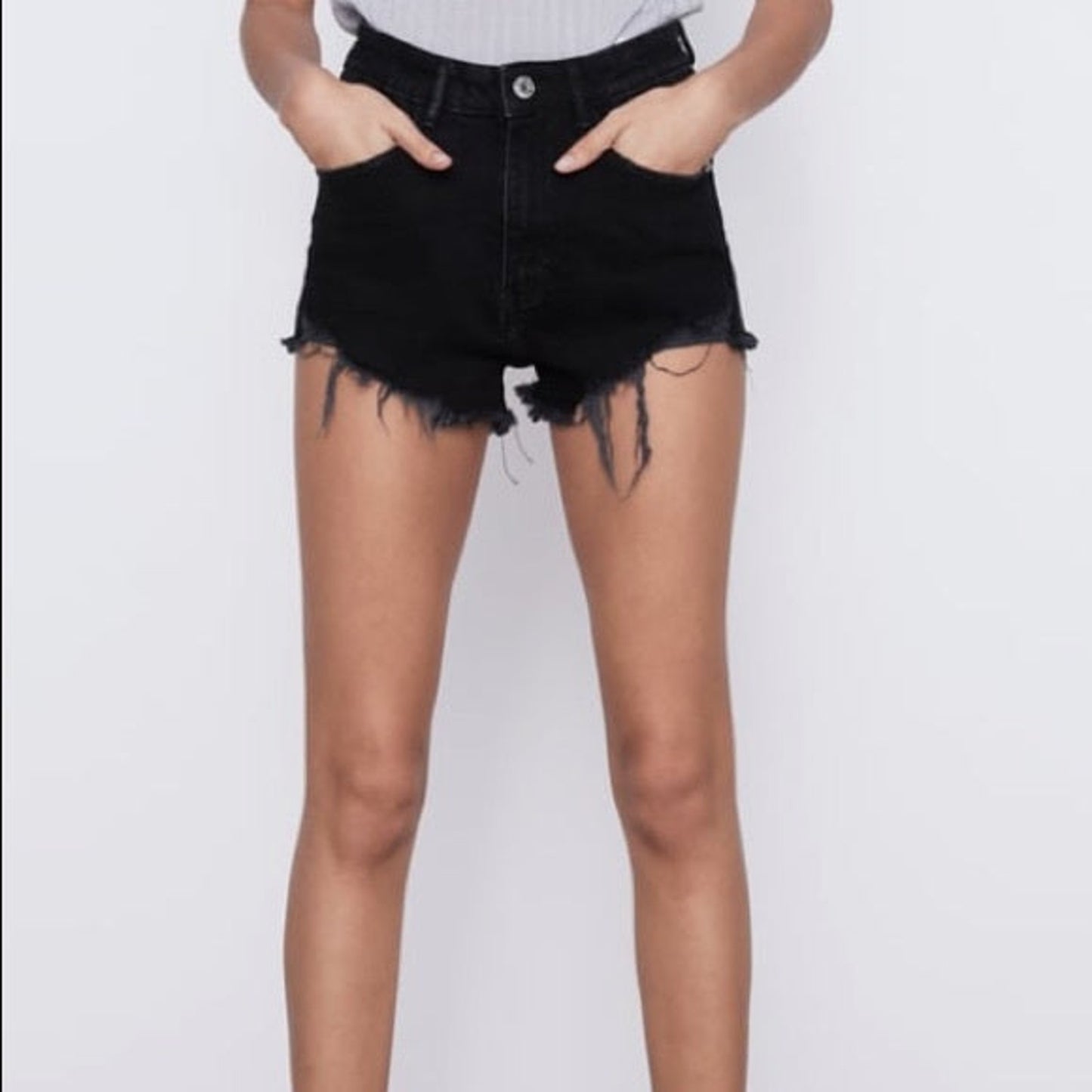 Zara button fly black denim shorts SZ 6