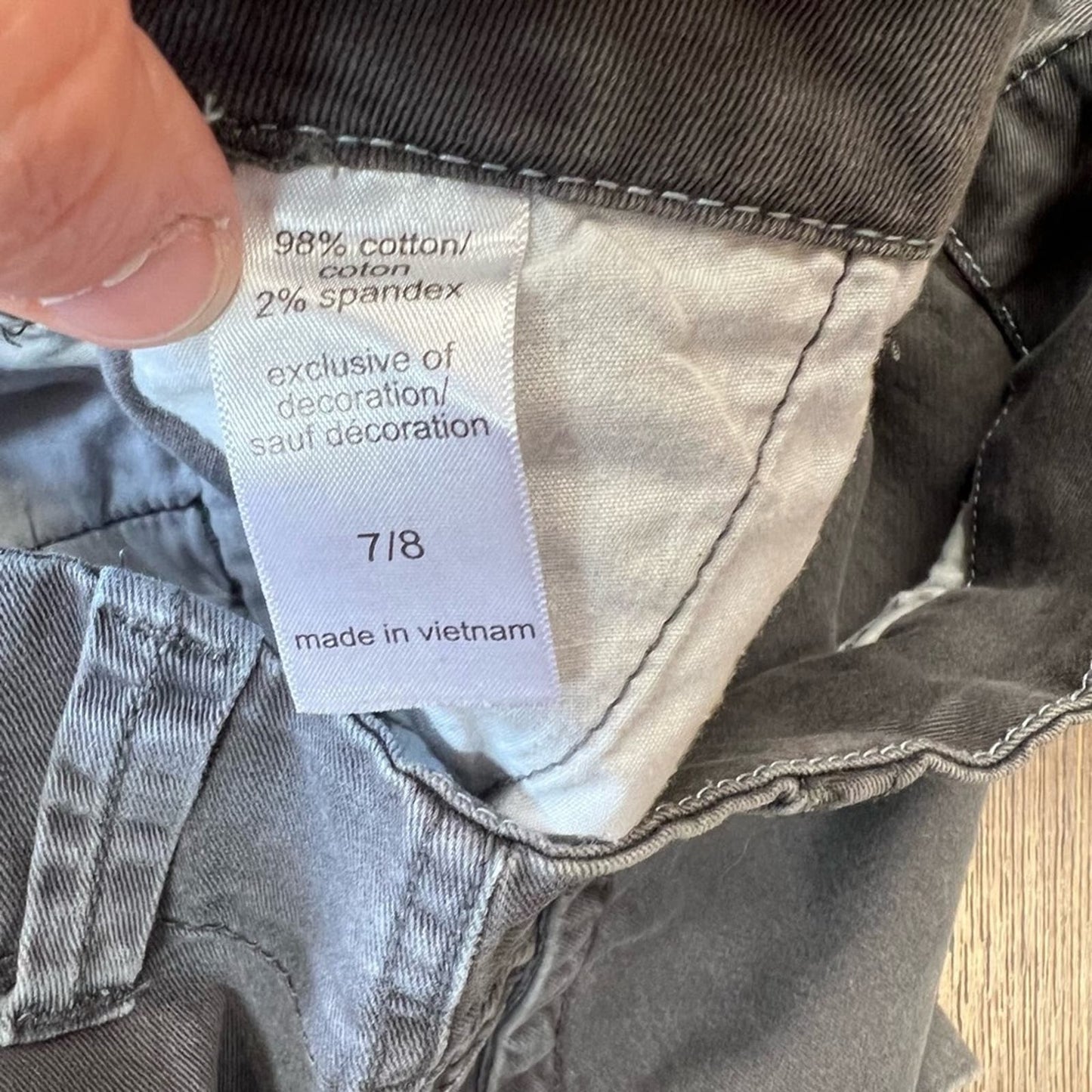 Maurices gray chino Shorts SZ 7/8
