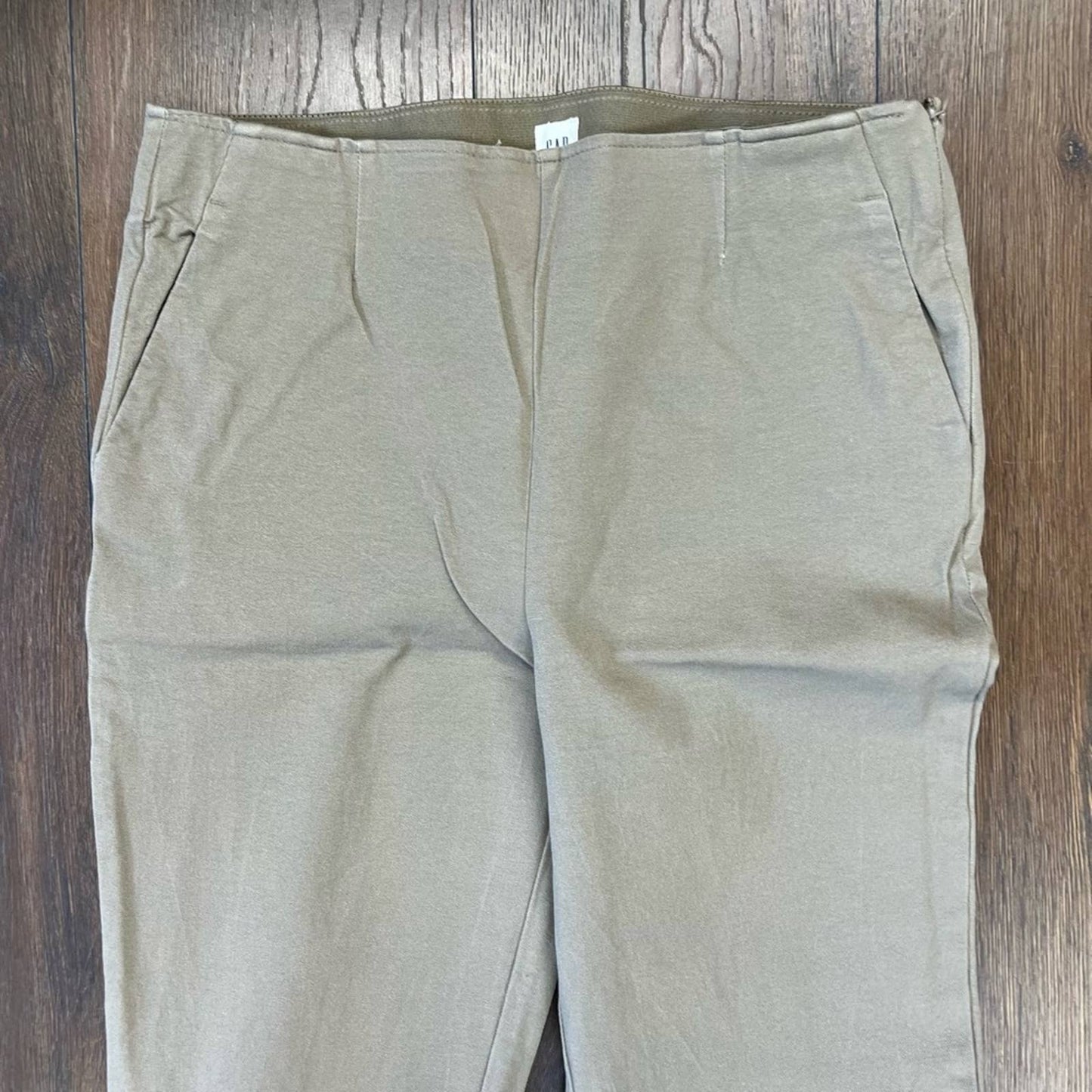 Gap crop flare pants SZ 10T