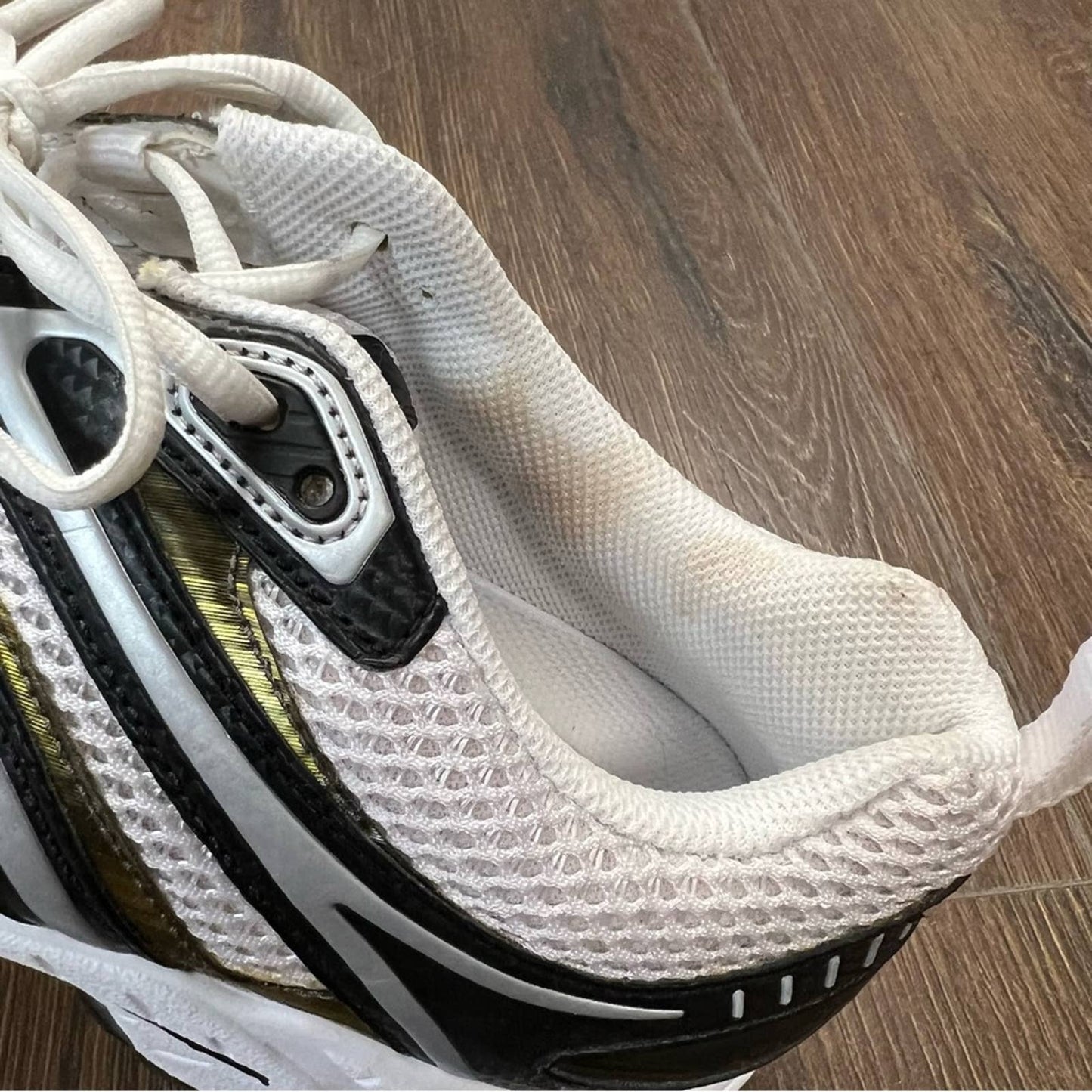 ECCO Women's XP 1660 Running Shoe, Black/White/Yellow SZ 9/9.5