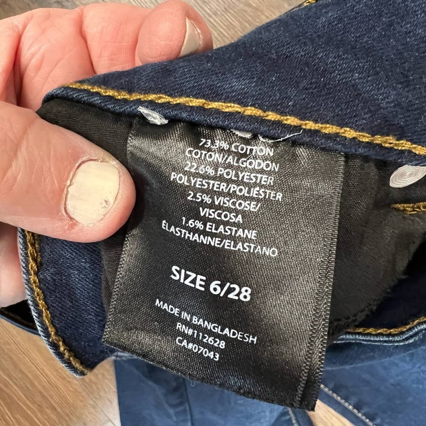 TAHARI MID-RISE STRETCH DENIM ANKLE JEANS SZ 6/28