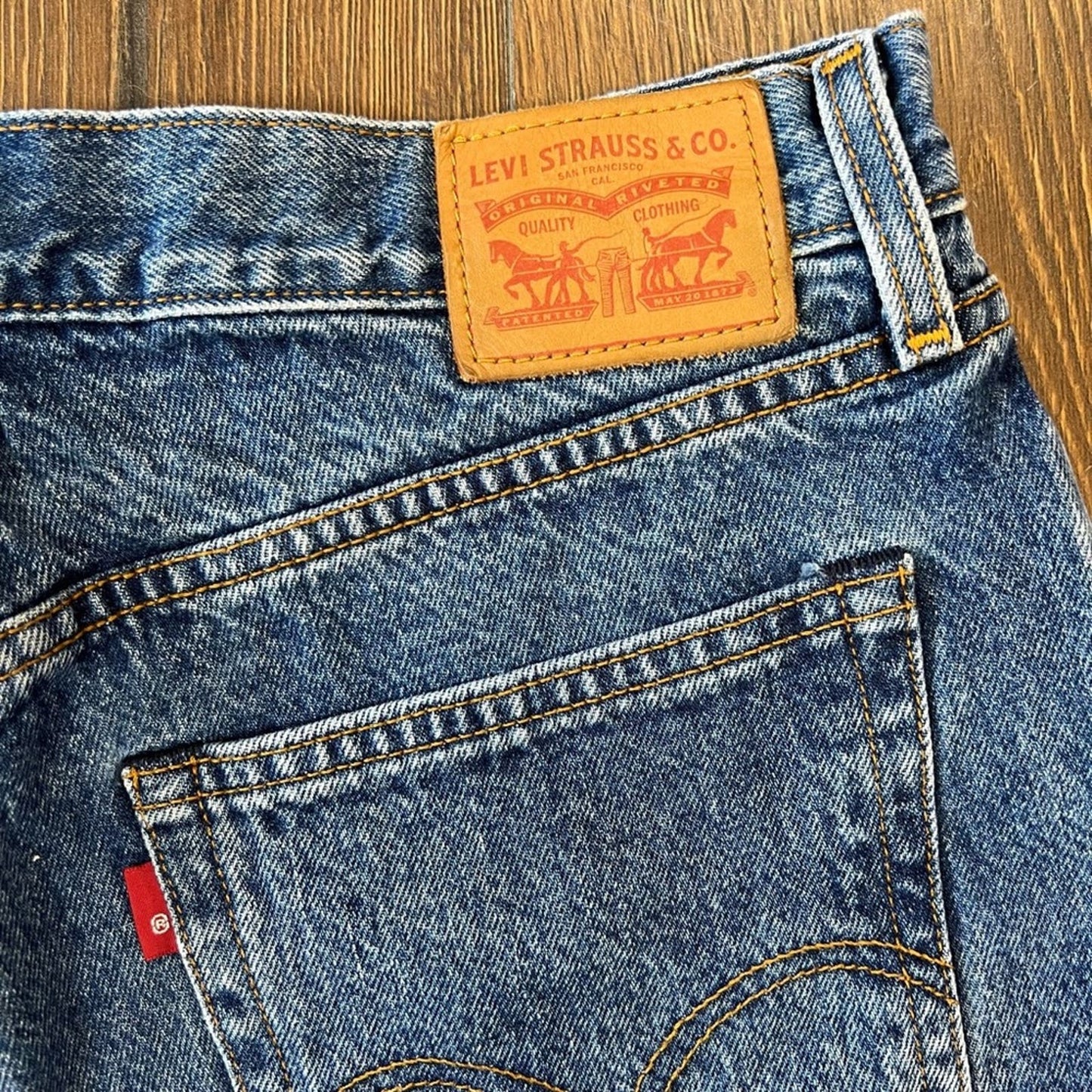 Levi white oak cone denim short SZ 30/10