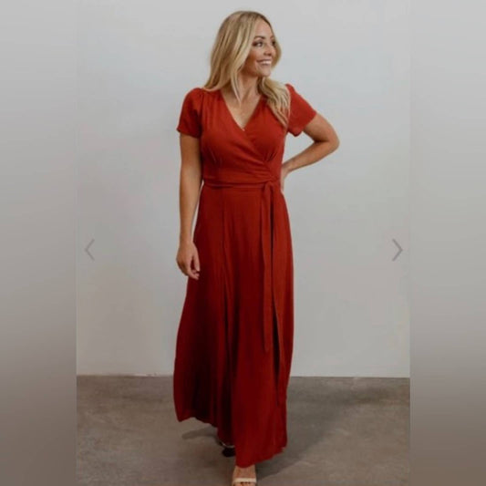 🆕 Bluivy Veronica wrap dress SZ MED
