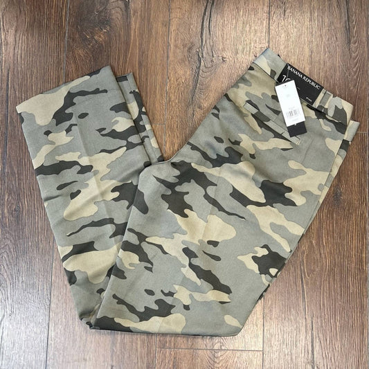 🆕 Banana Republic Ryan camo pants SZ 10