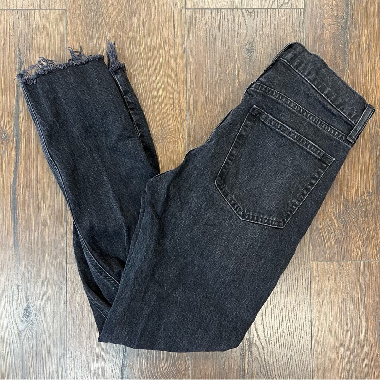 Gap High Rise Cheeky Straight Jeans with Washwell SZ 26/2