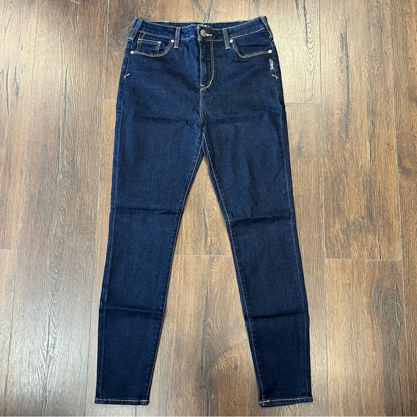 Silver Jeans Robson Jegging Dark Wash jean SZ 30/10