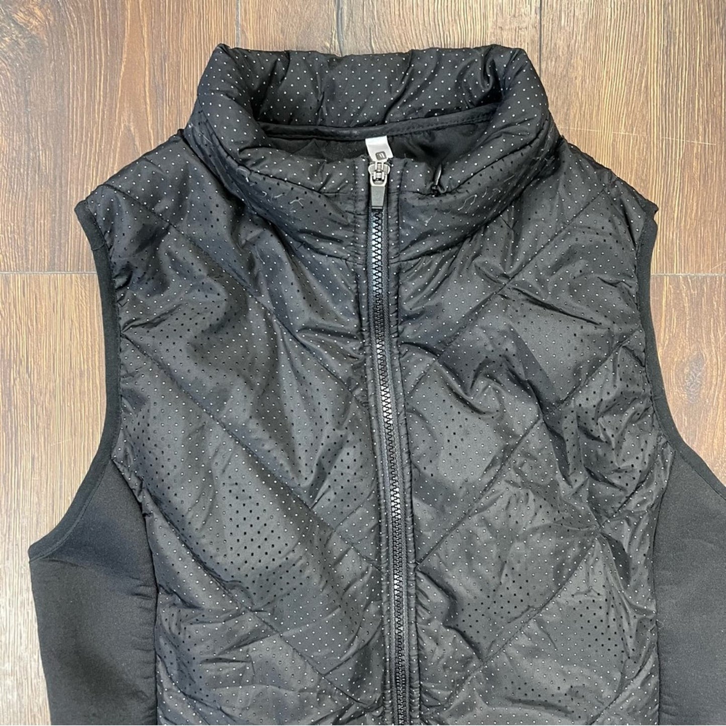 Fabletics Sedona Black Hooded Puffer Vest SZ LG