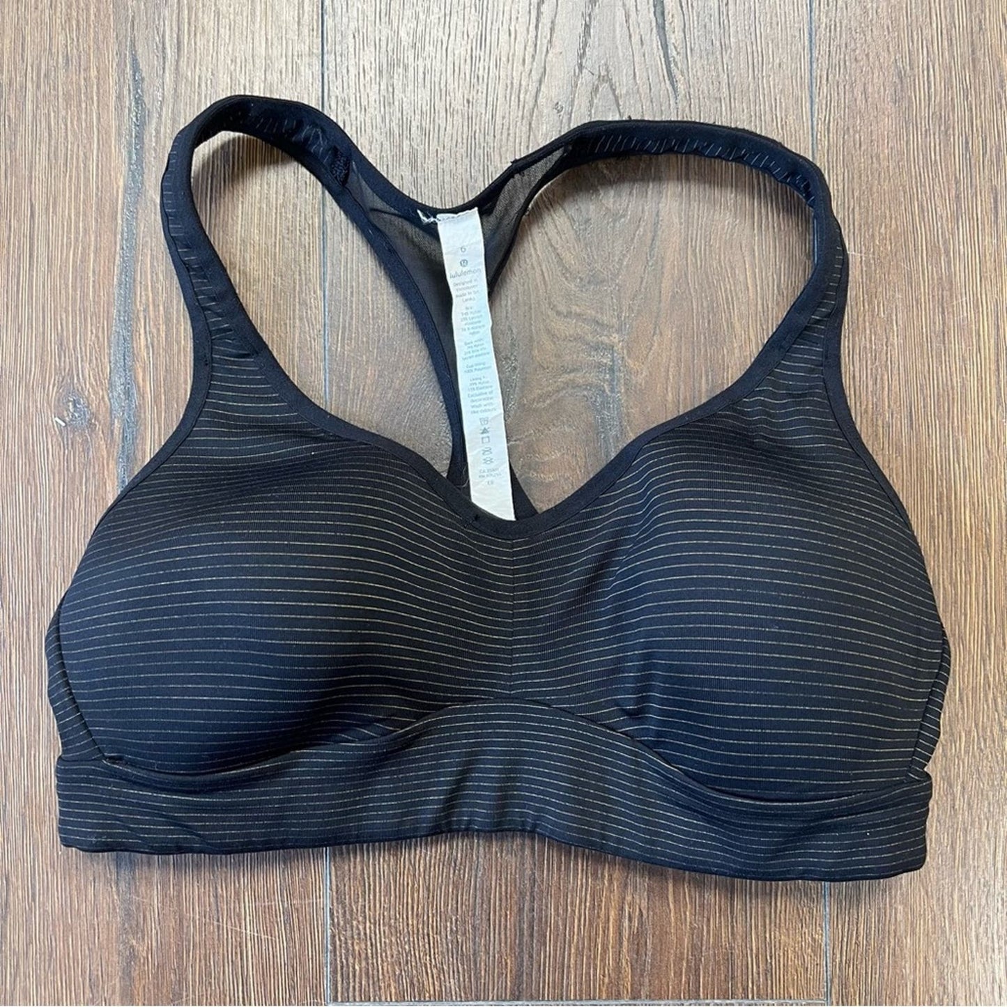 Lululemon black striped sports bra SZ 6