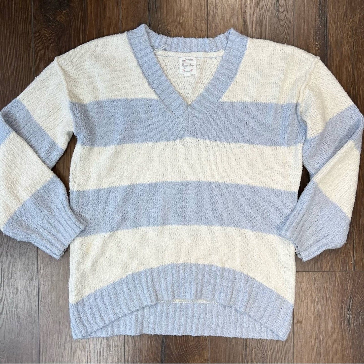 Hippie Rose striped V Neck sweater SZ LG