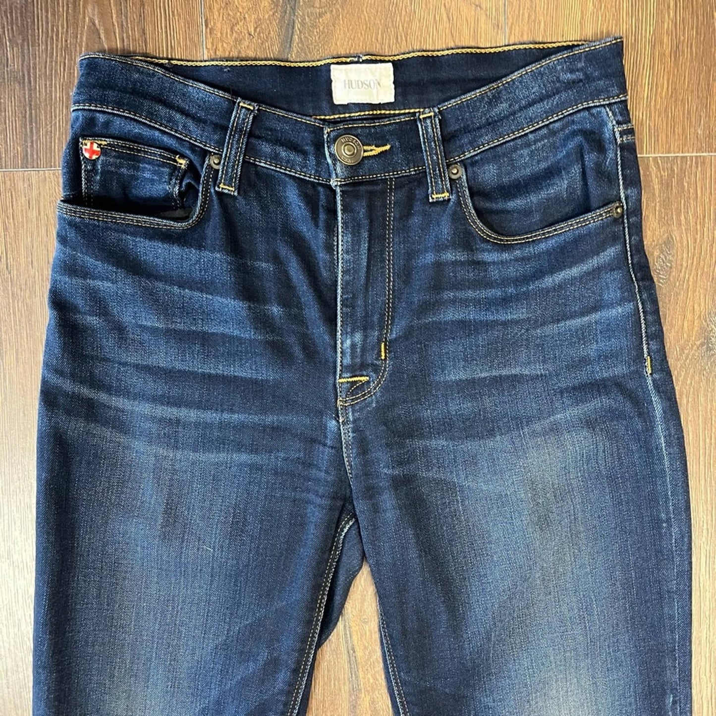 Hudson Barbra high waist skinny ankle jean SZ 26/2