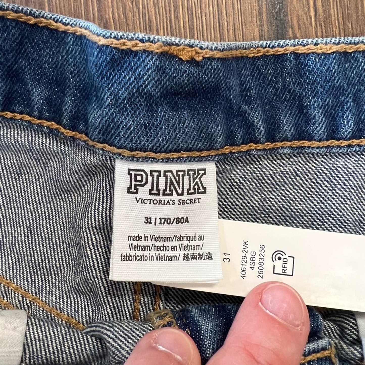 🆕 PINK high waisted short SZ 31