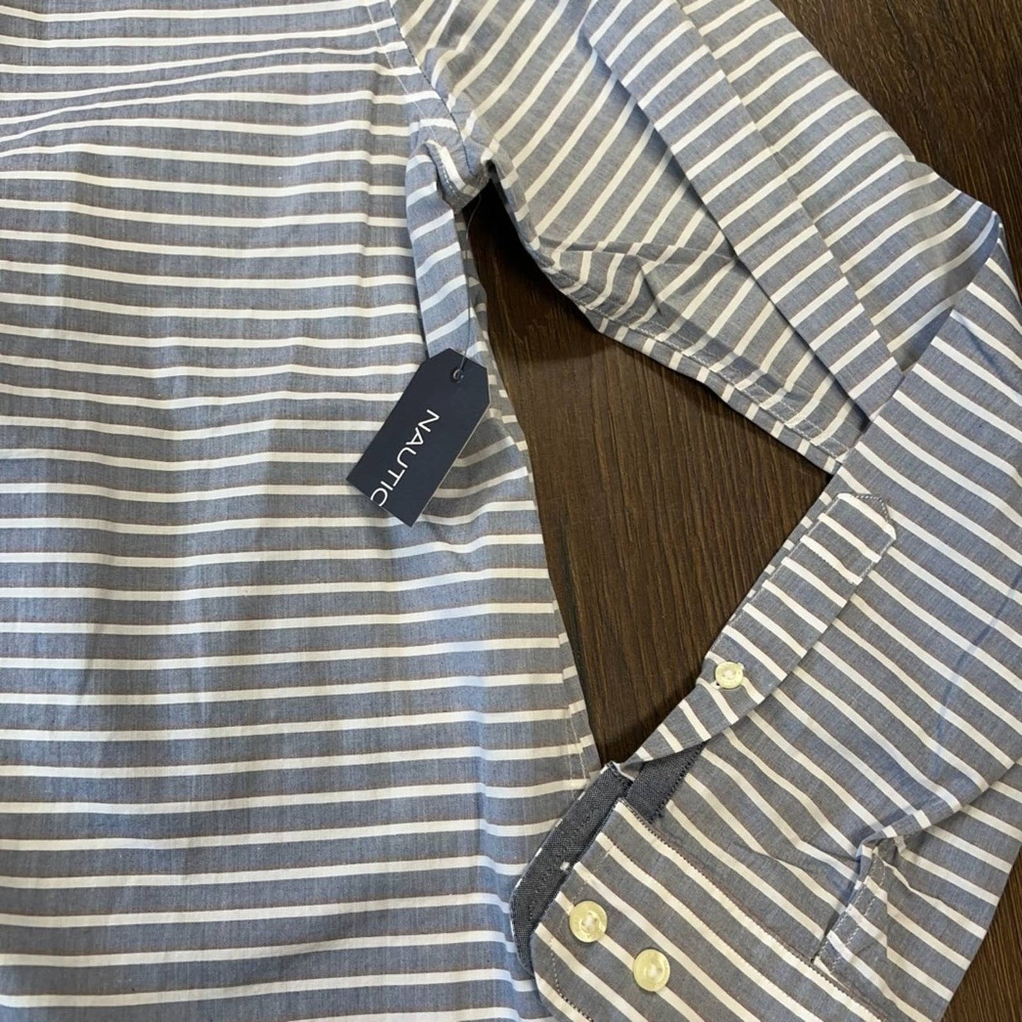 🆕 Nautica striped cotton buttondown SZ MED