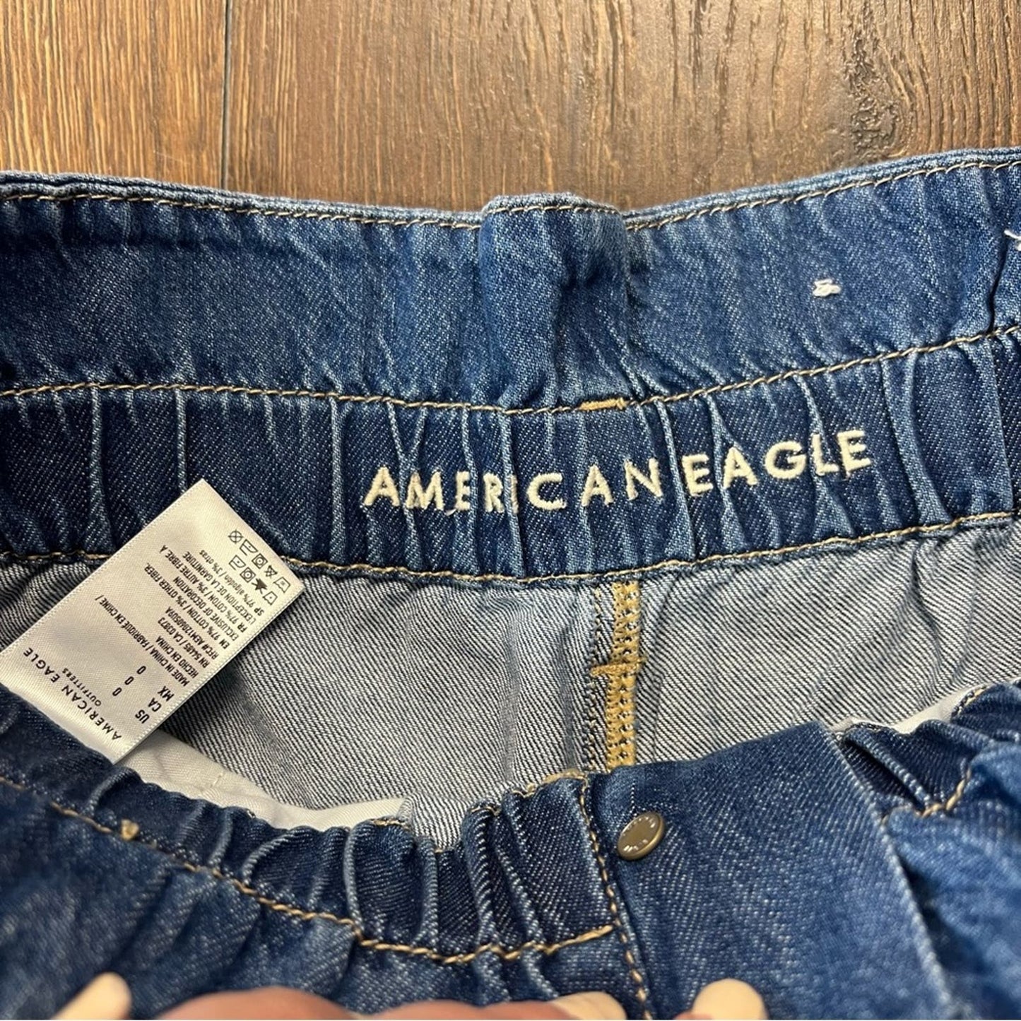 American Eagle Mom shorts SZ 0
