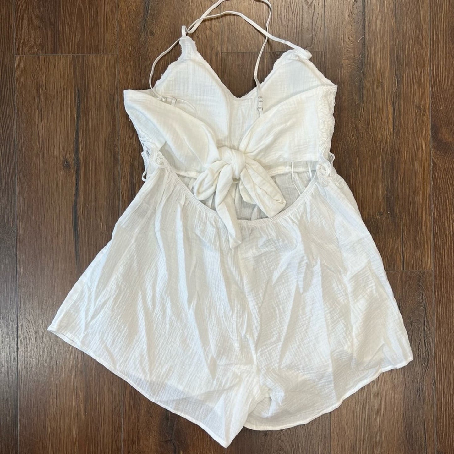 🆕 Blue B boutique Springville White Lace Gauze Romper SZ LG