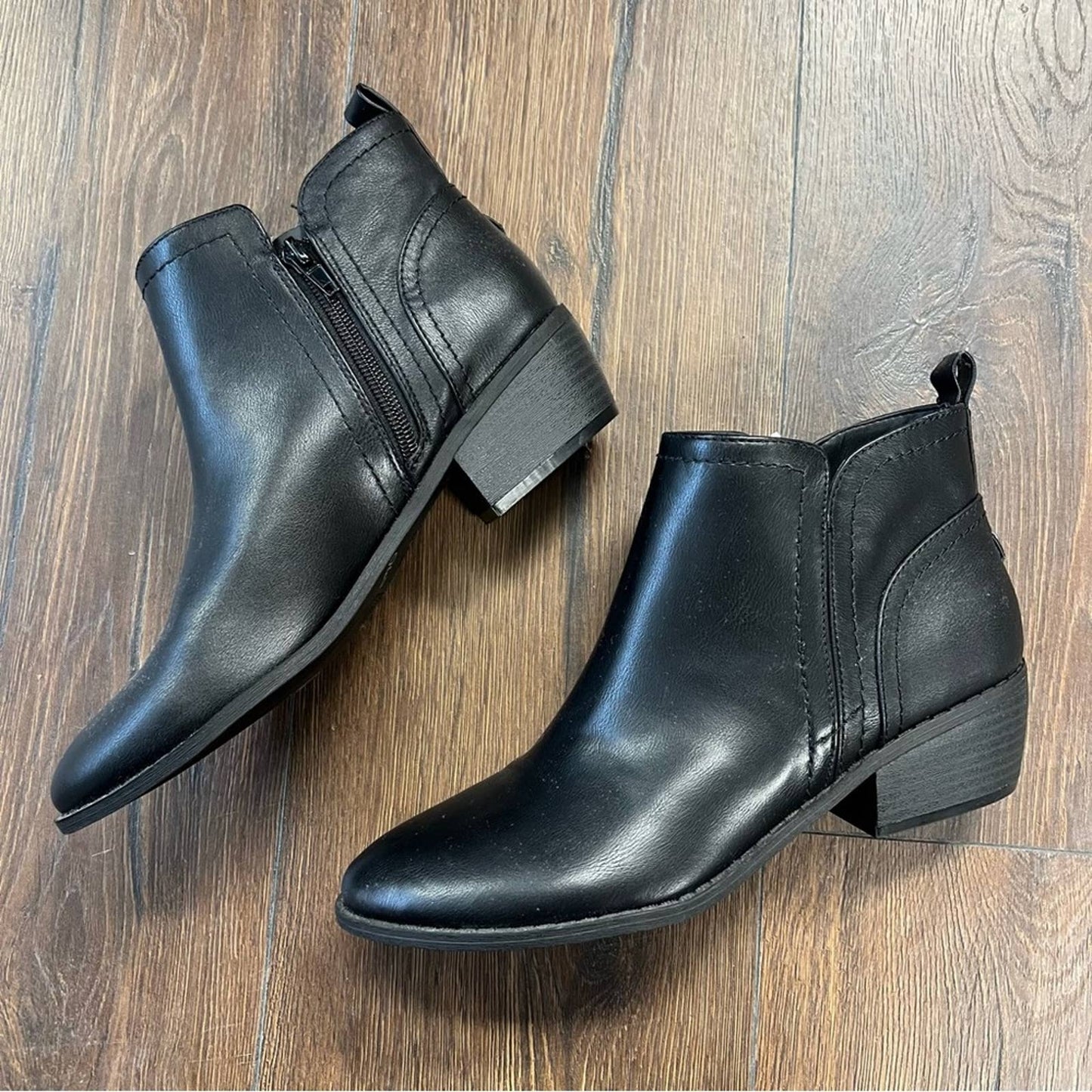🆕 G by Guess black Tammie ankle boots SZ 8.5
