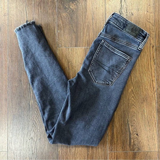 American Eagle vintage black super high rise jegging SZ 2