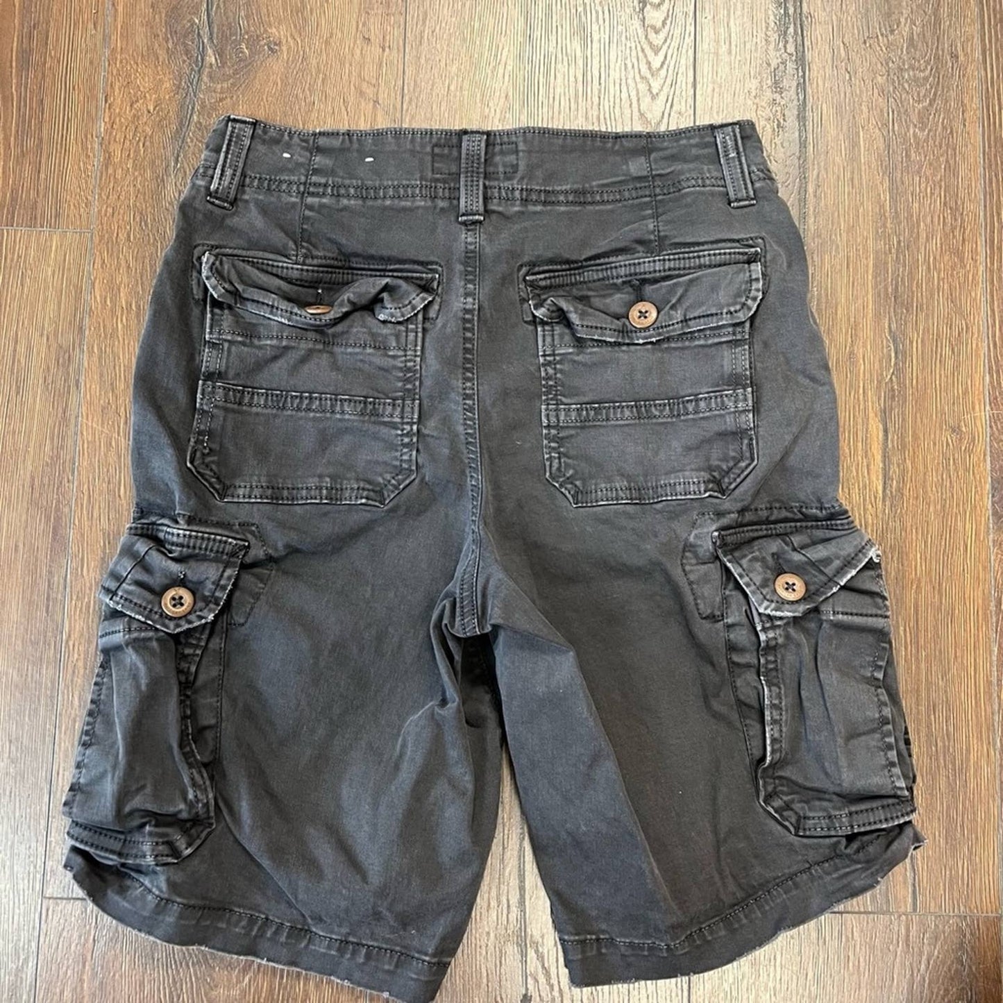 American Eagle cargo classic shorts SZ 28