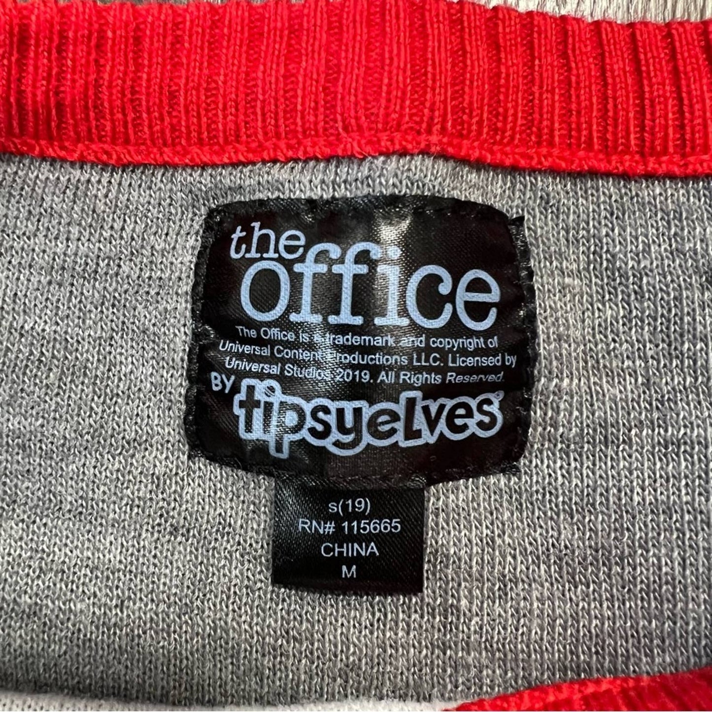 WOMEN'S NICE PACKAGE MICHAEL SCOTT SWEATER SZ MED