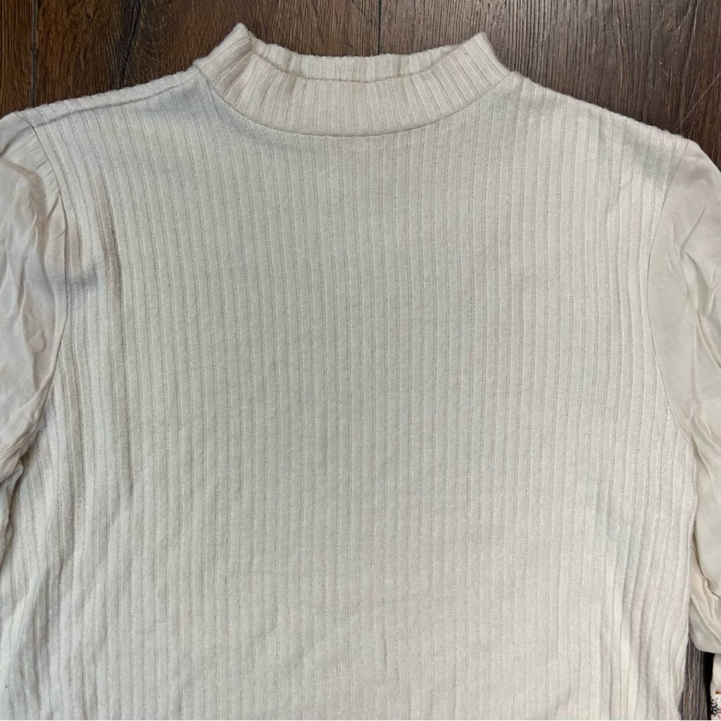 Maurice’s Paisley Sleeve Mock Neck Blouse SZ XS