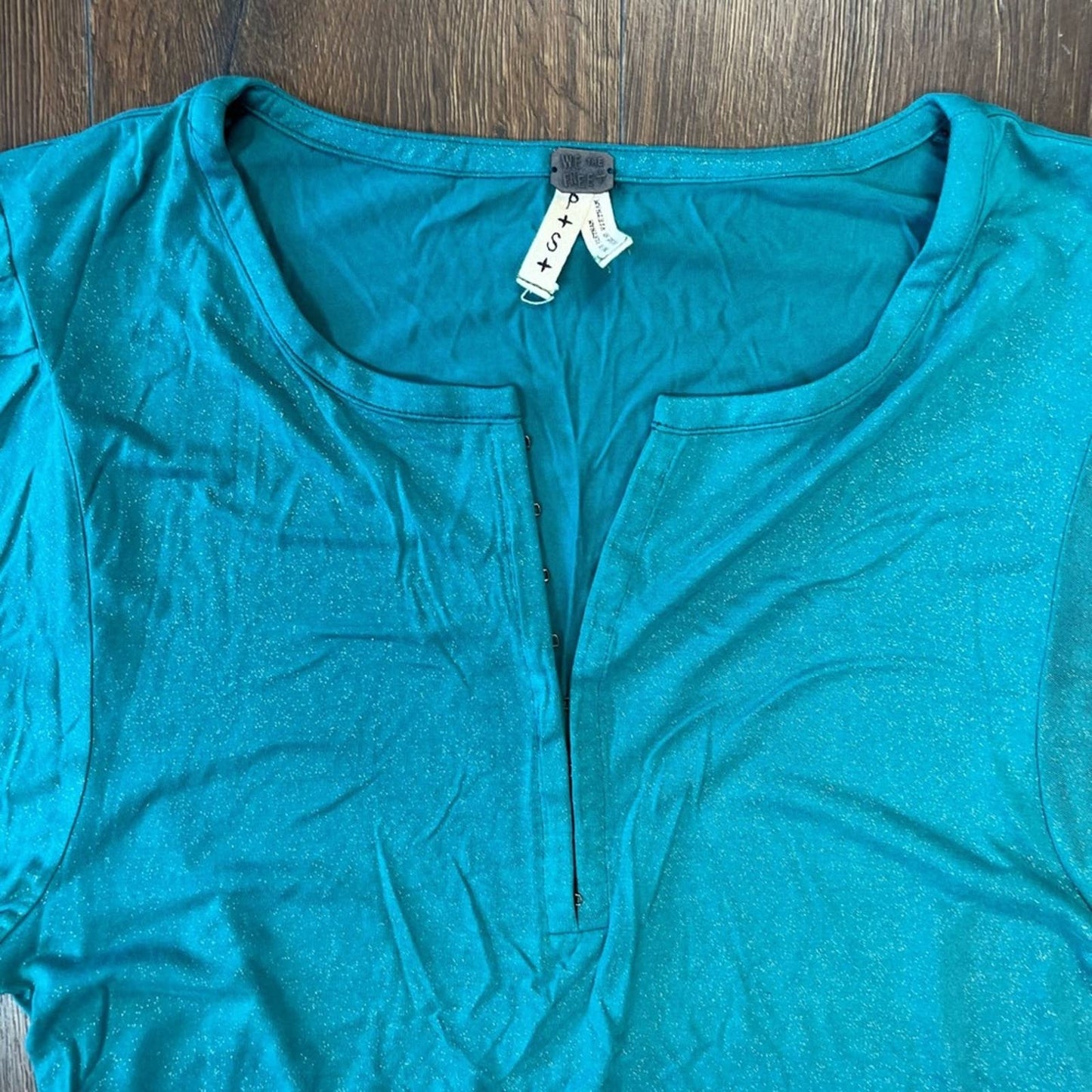 🆕 FREE PEOPLE Womens Top Olivia
Glitter Cosy Fit Soft Evergreen SZ XS