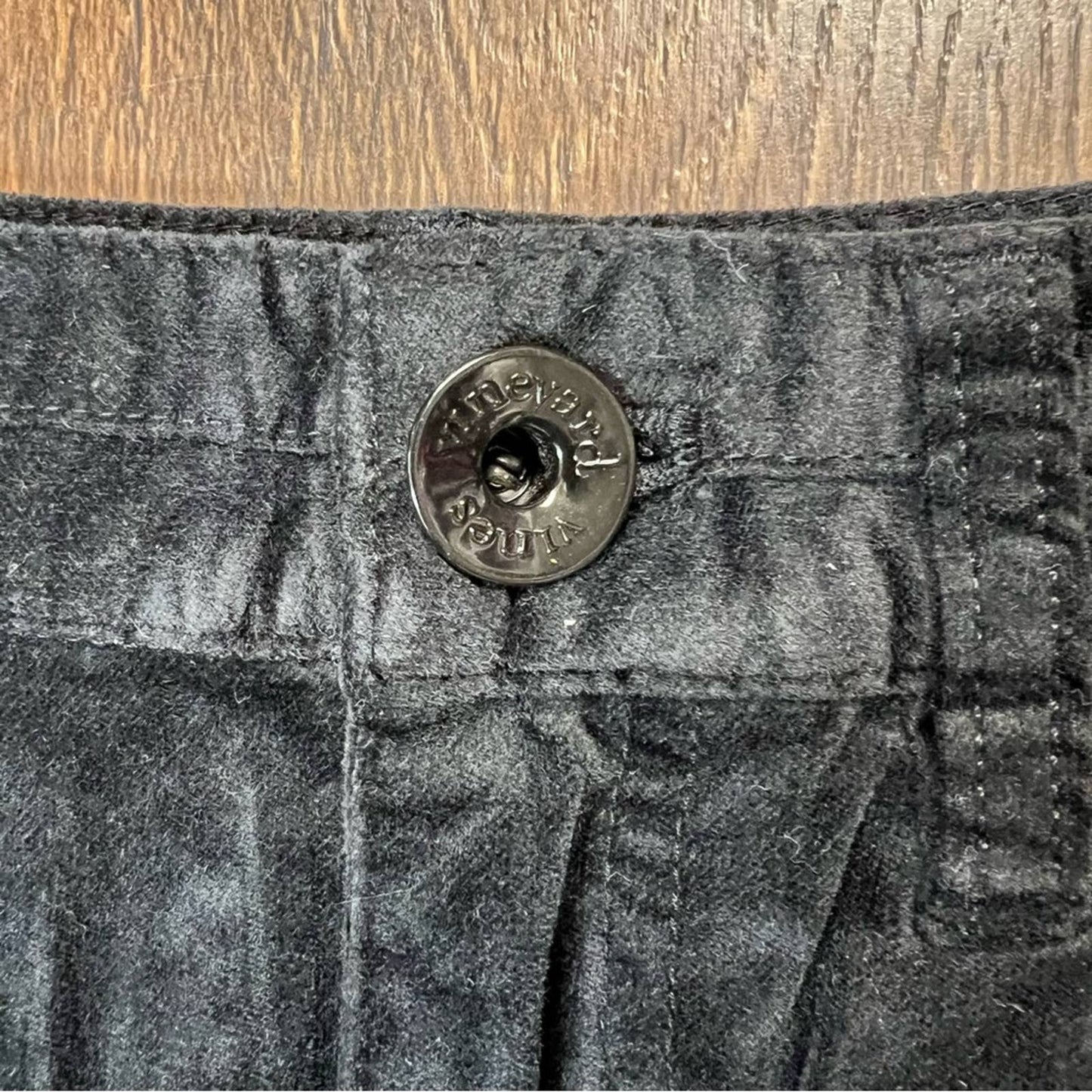 Vineyard Vines Black Velveteen High Waisted Skirt SZ 2
