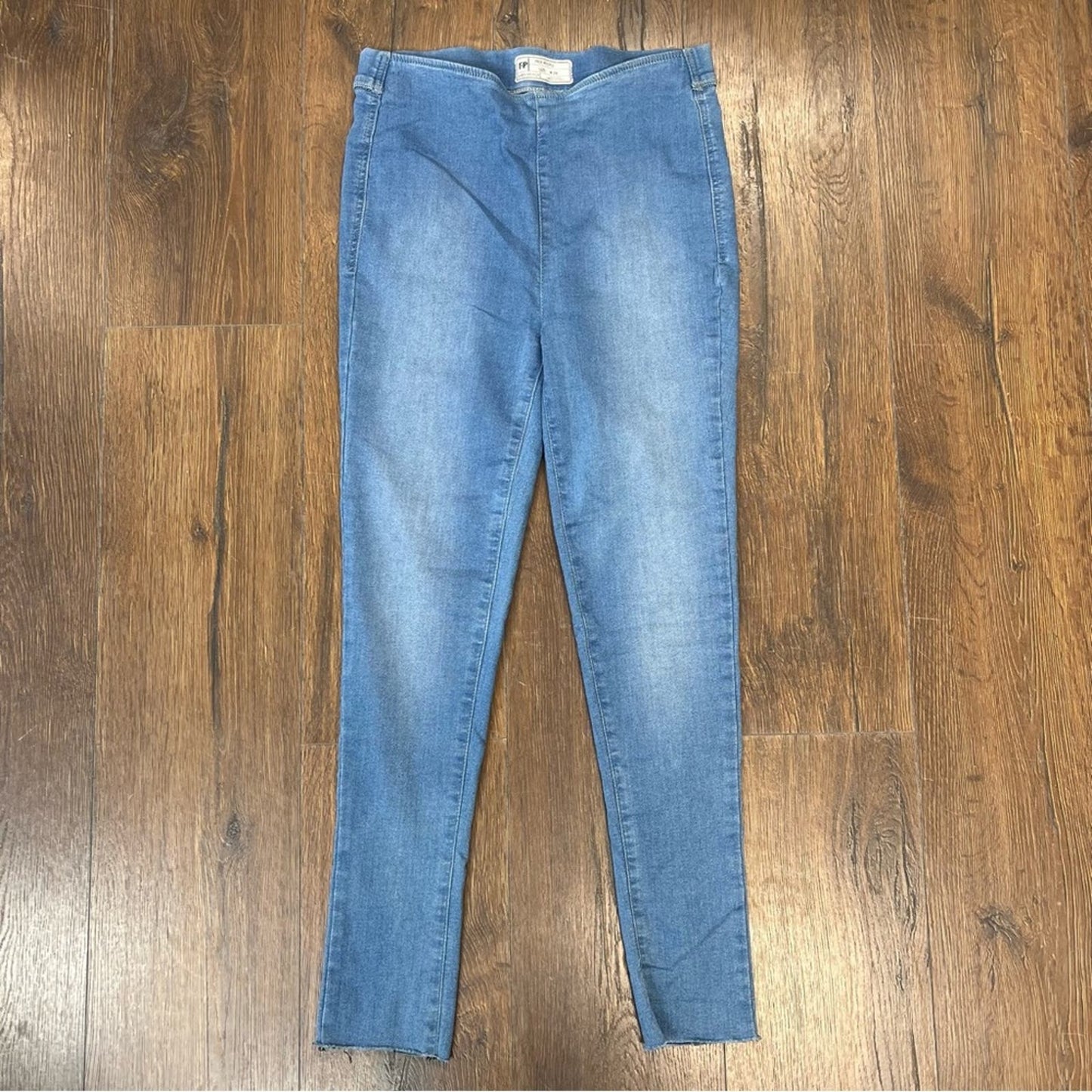 Free People Easy Goes It Denim Legging Light Wash SZ 28/6