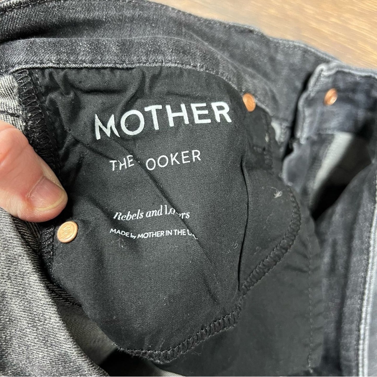 MOTHER Denim Looker Skinny Jeans in REBELS & LOVERS SZ 29/8