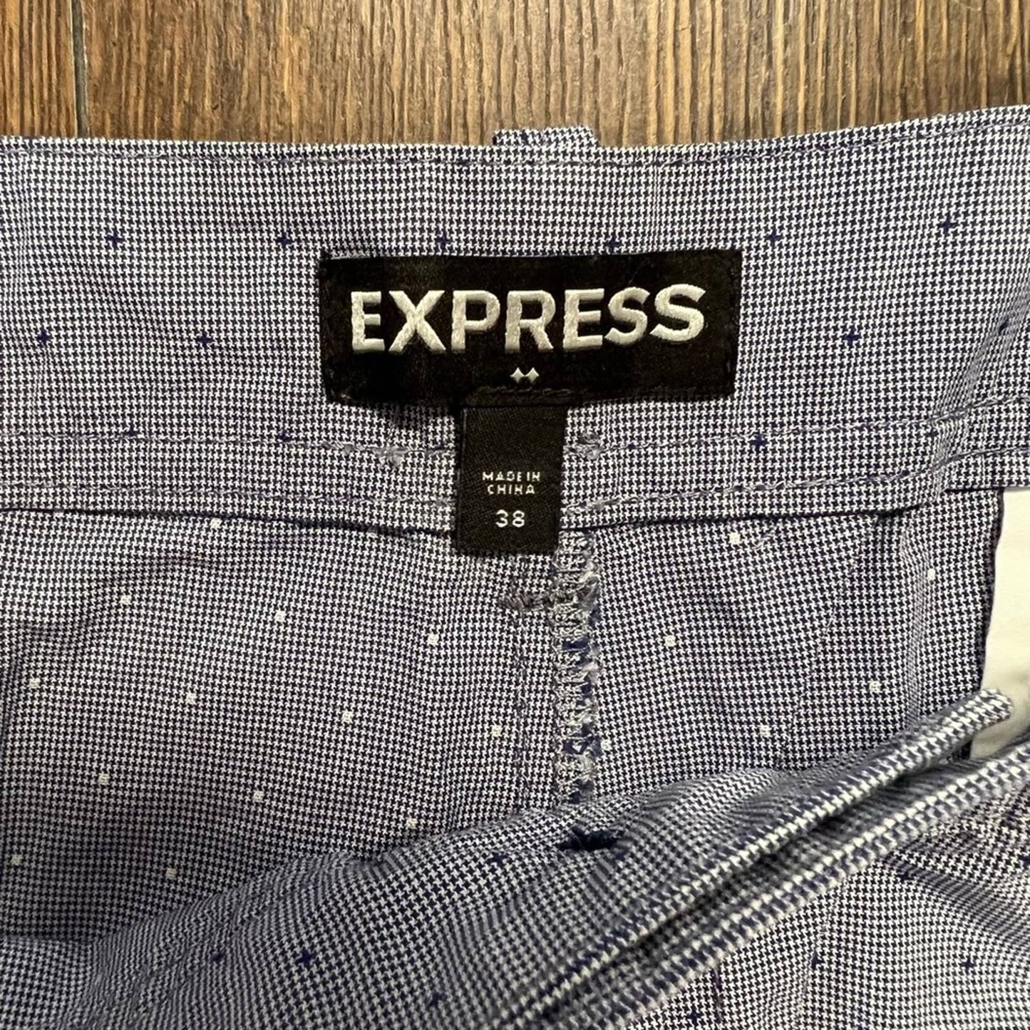 Express flat front short SZ 38