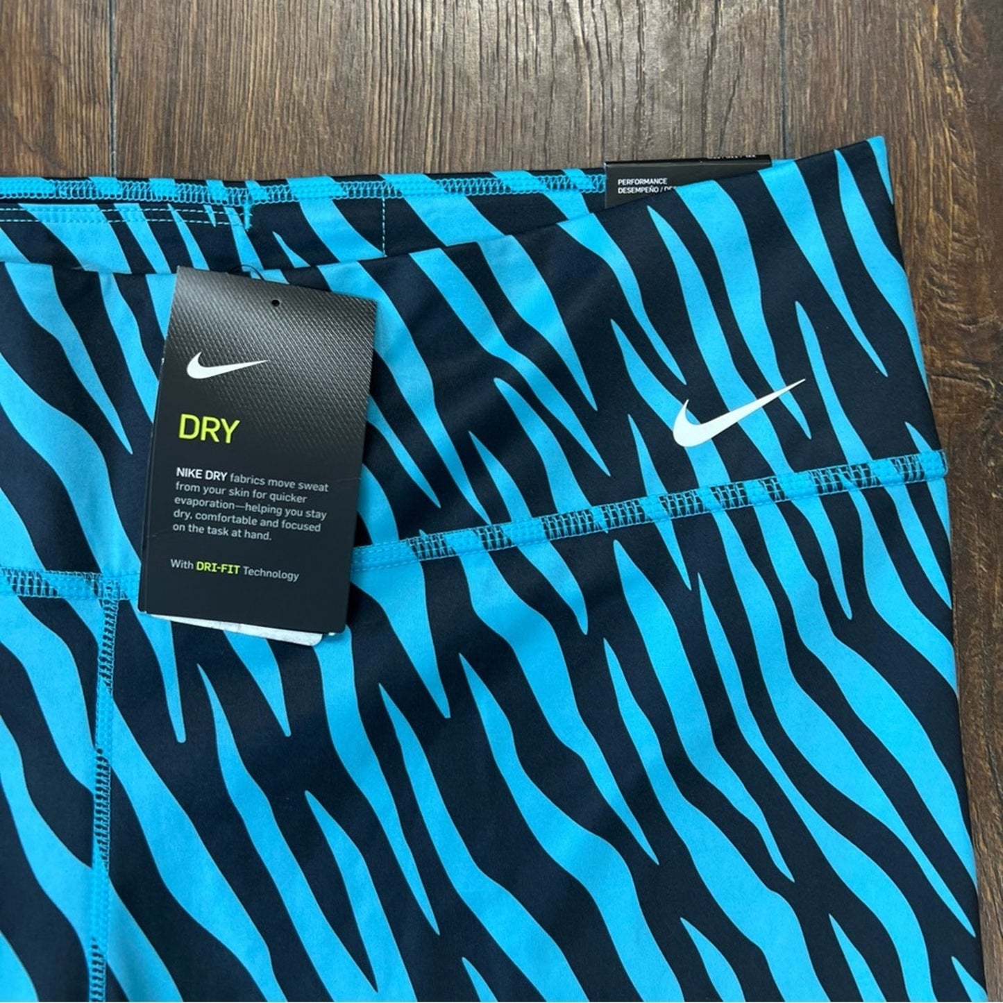 🆕 the Nike one tight fit SZ XXL